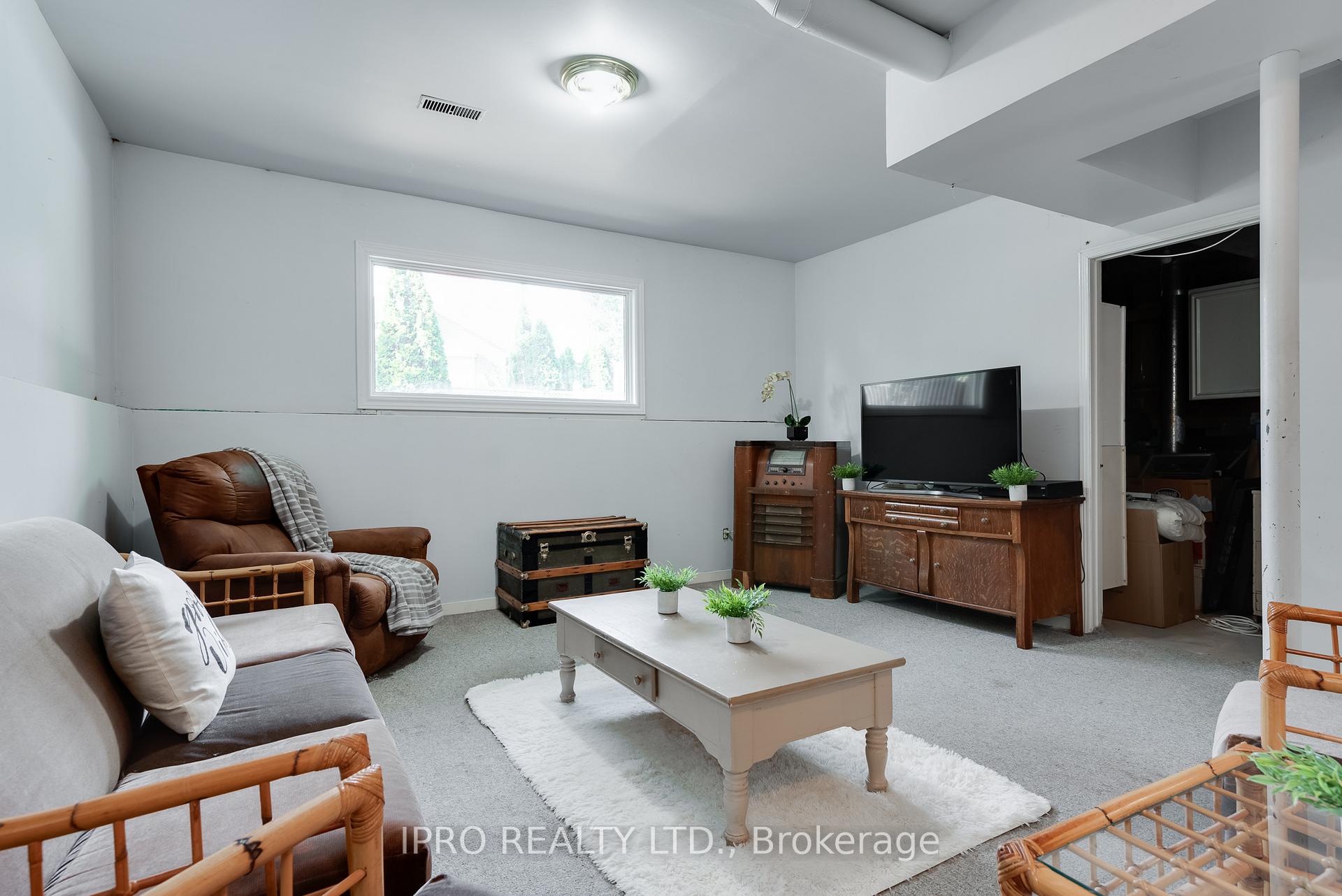 Photo 22 of 5 Oldham Crescent, Brampton, Snelgrove — HOMEH