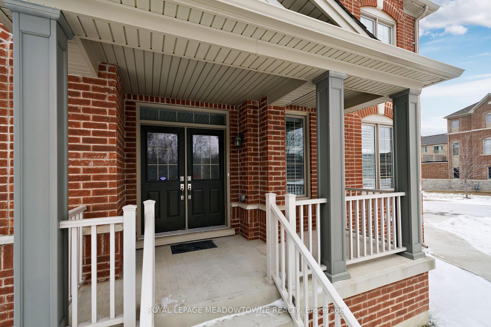 Photo 3 of 1 Brushwood Drive, Brampton, Bram West — HOMEH