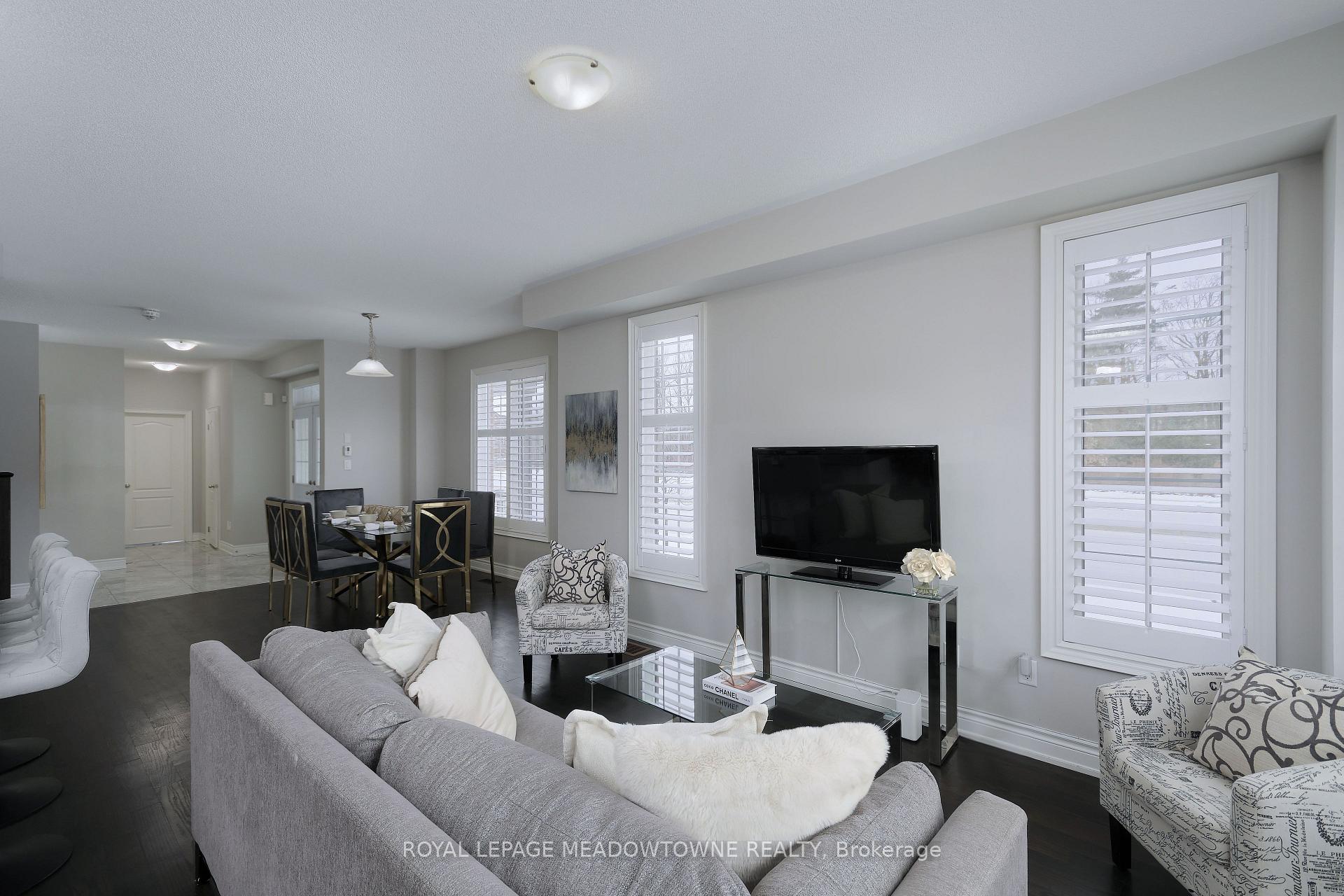 Photo 6 of 1 Brushwood Drive, Brampton, Bram West — HOMEH