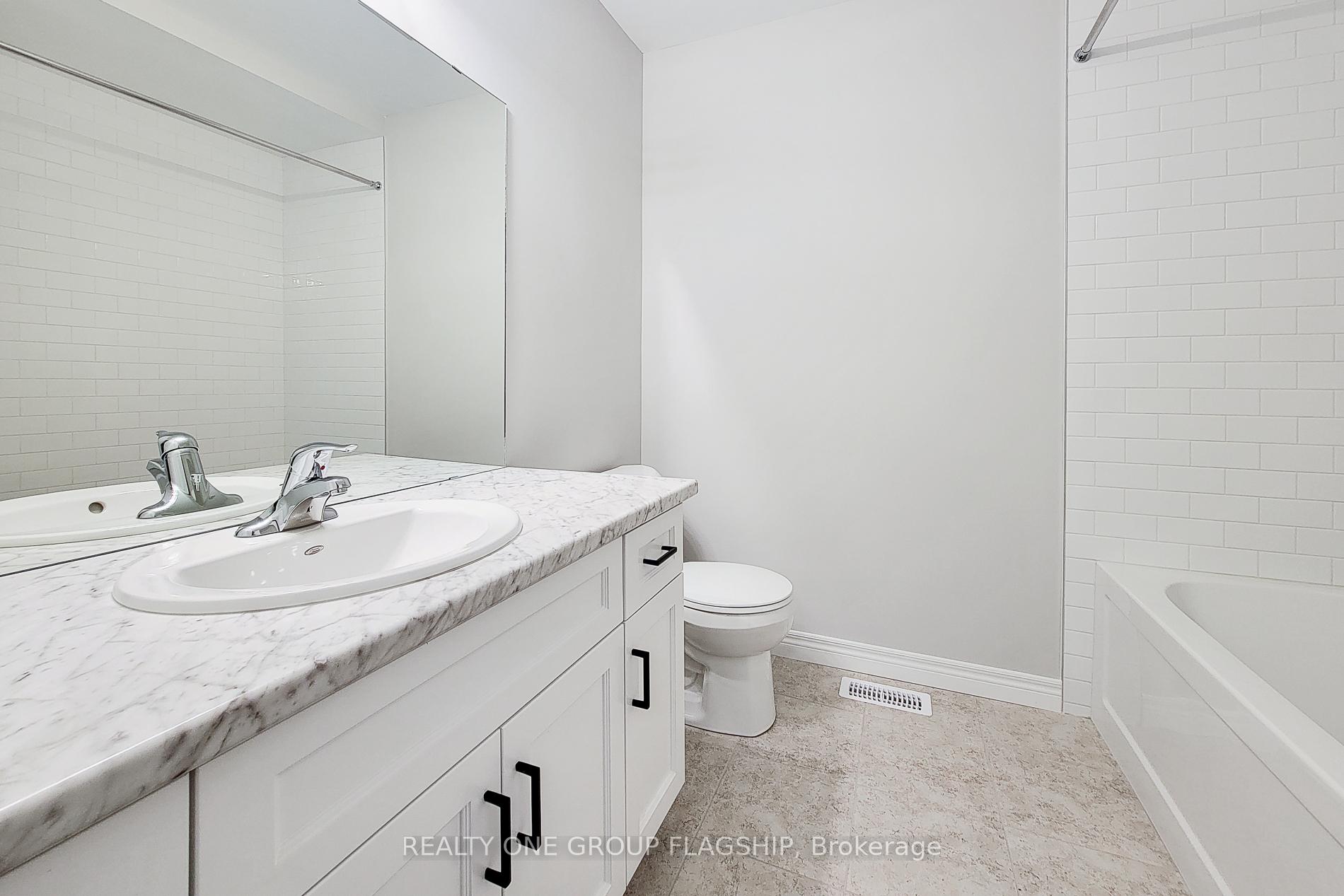 Photo 14 of 59 Lloyd Davies Way, Hamilton, Rural Glanbrook — HOMEH