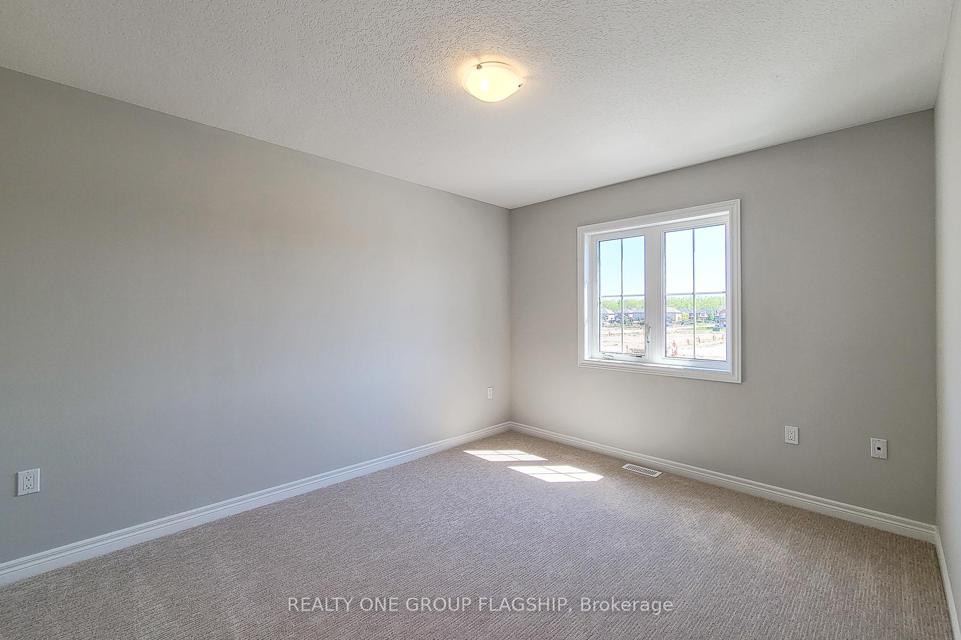 Photo 29 of 59 Lloyd Davies Way, Hamilton, Rural Glanbrook — HOMEH