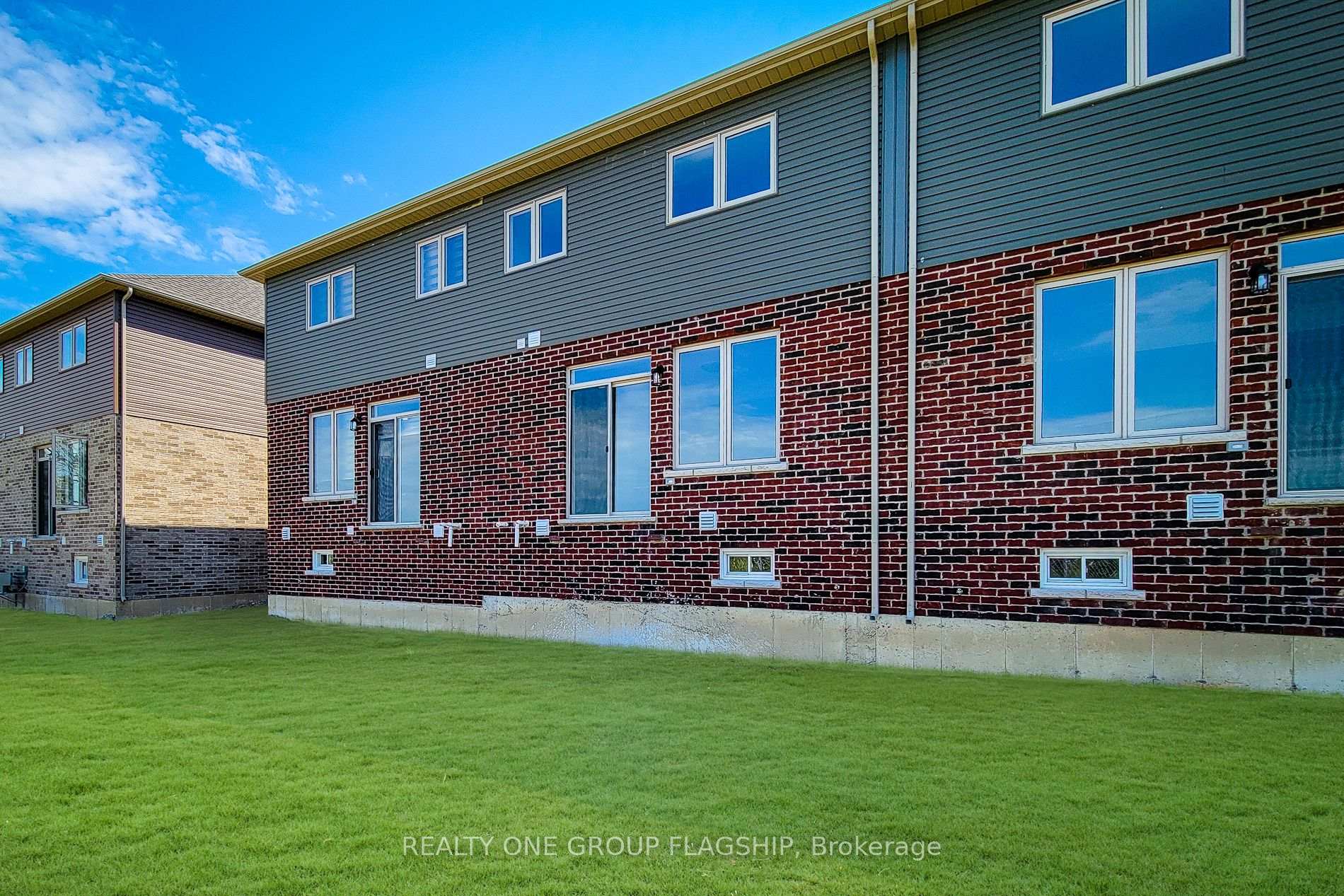 Photo 36 of 59 Lloyd Davies Way, Hamilton, Rural Glanbrook — HOMEH