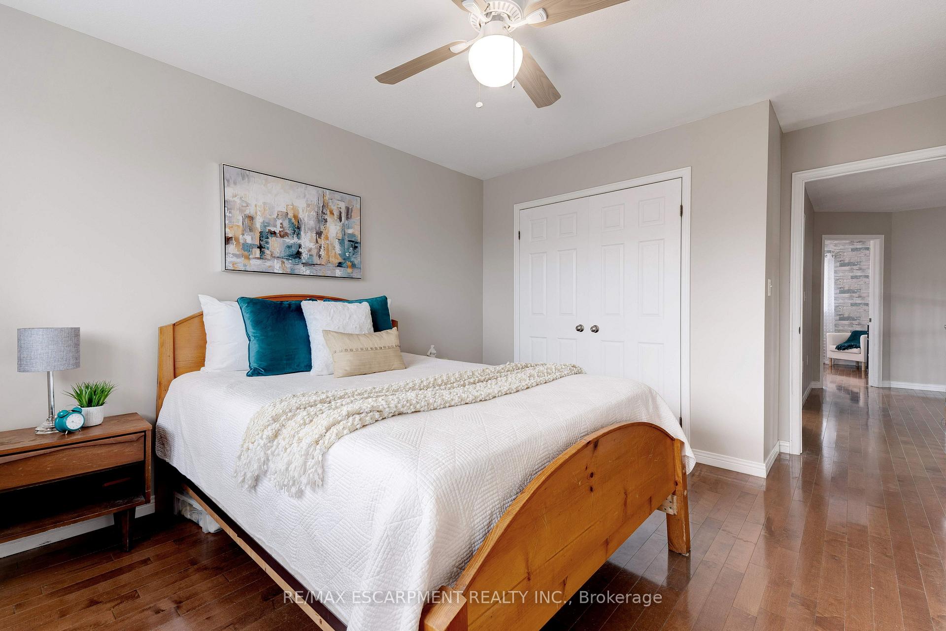 Photo 68 of 12 Edgecroft Crescent, Hamilton, Stoney Creek Mountain — HOMEH