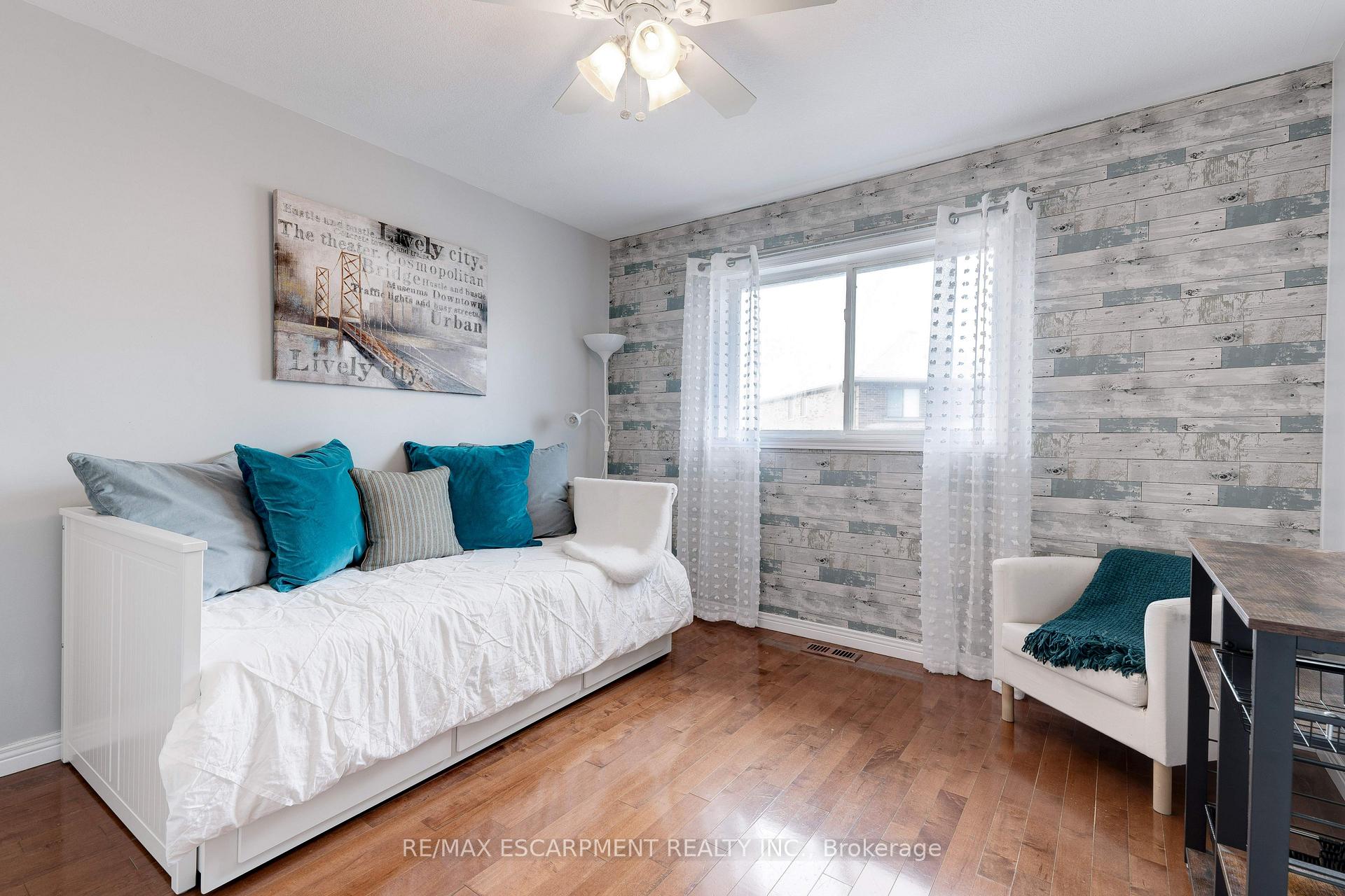 Photo 69 of 12 Edgecroft Crescent, Hamilton, Stoney Creek Mountain — HOMEH