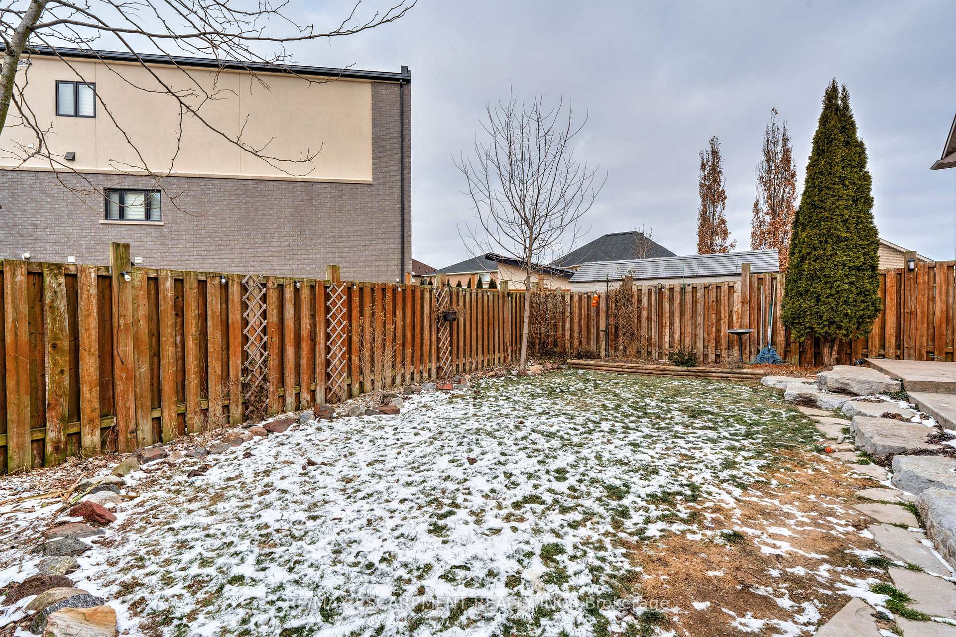 Photo 75 of 12 Edgecroft Crescent, Hamilton, Stoney Creek Mountain — HOMEH