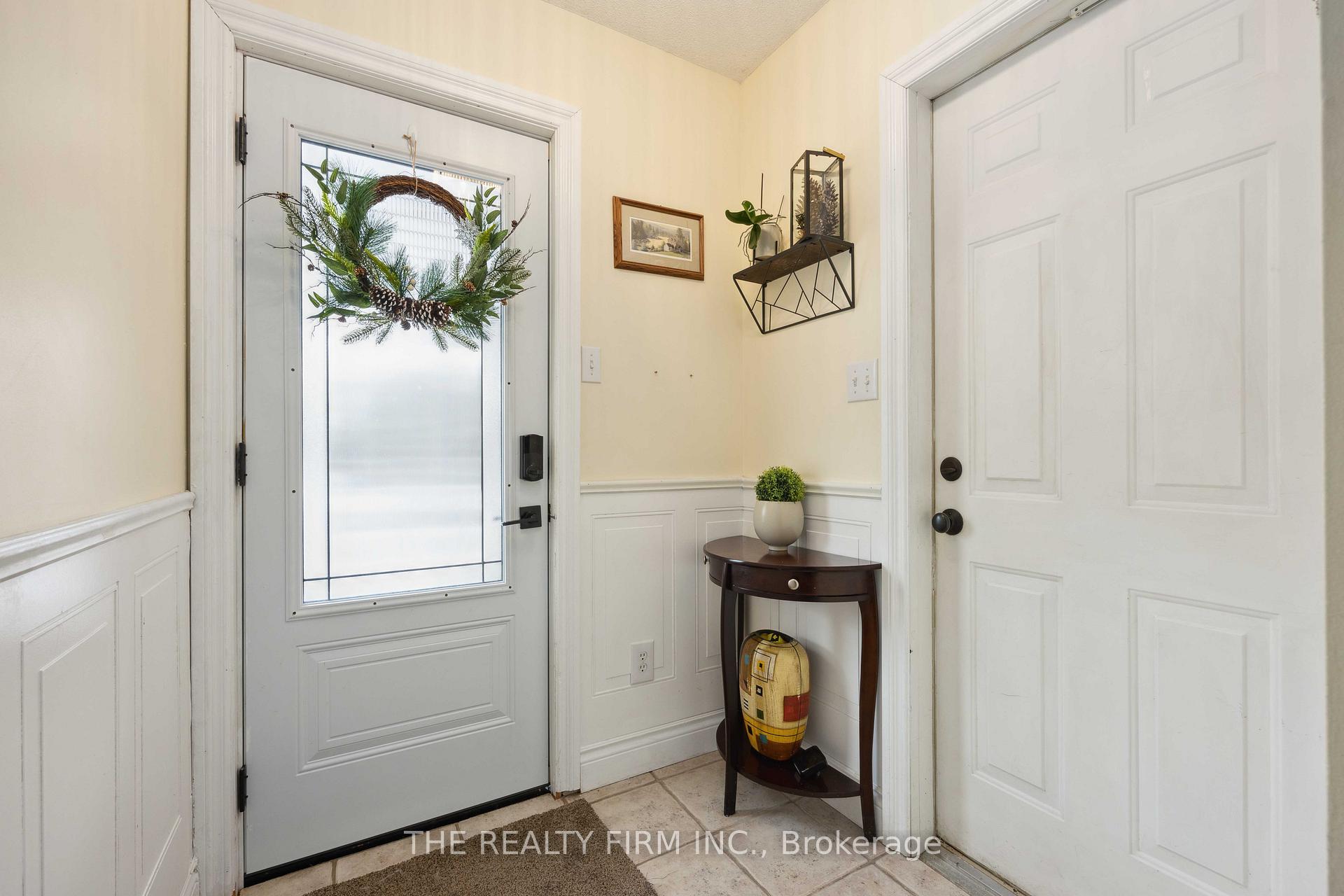 Photo 4 of 3783 Petrolia Line, Enniskillen, Petrolia — HOMEH
