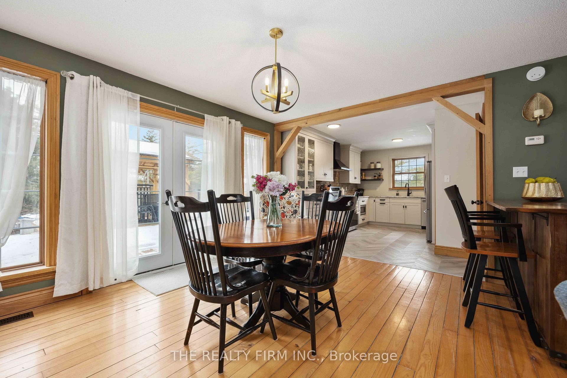 Photo 8 of 3783 Petrolia Line, Enniskillen, Petrolia — HOMEH