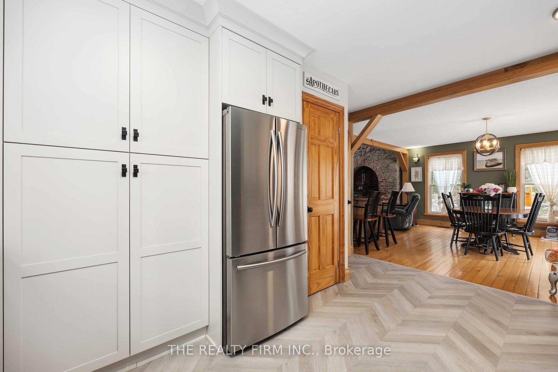 Photo 12 of 3783 Petrolia Line, Enniskillen, Petrolia — HOMEH