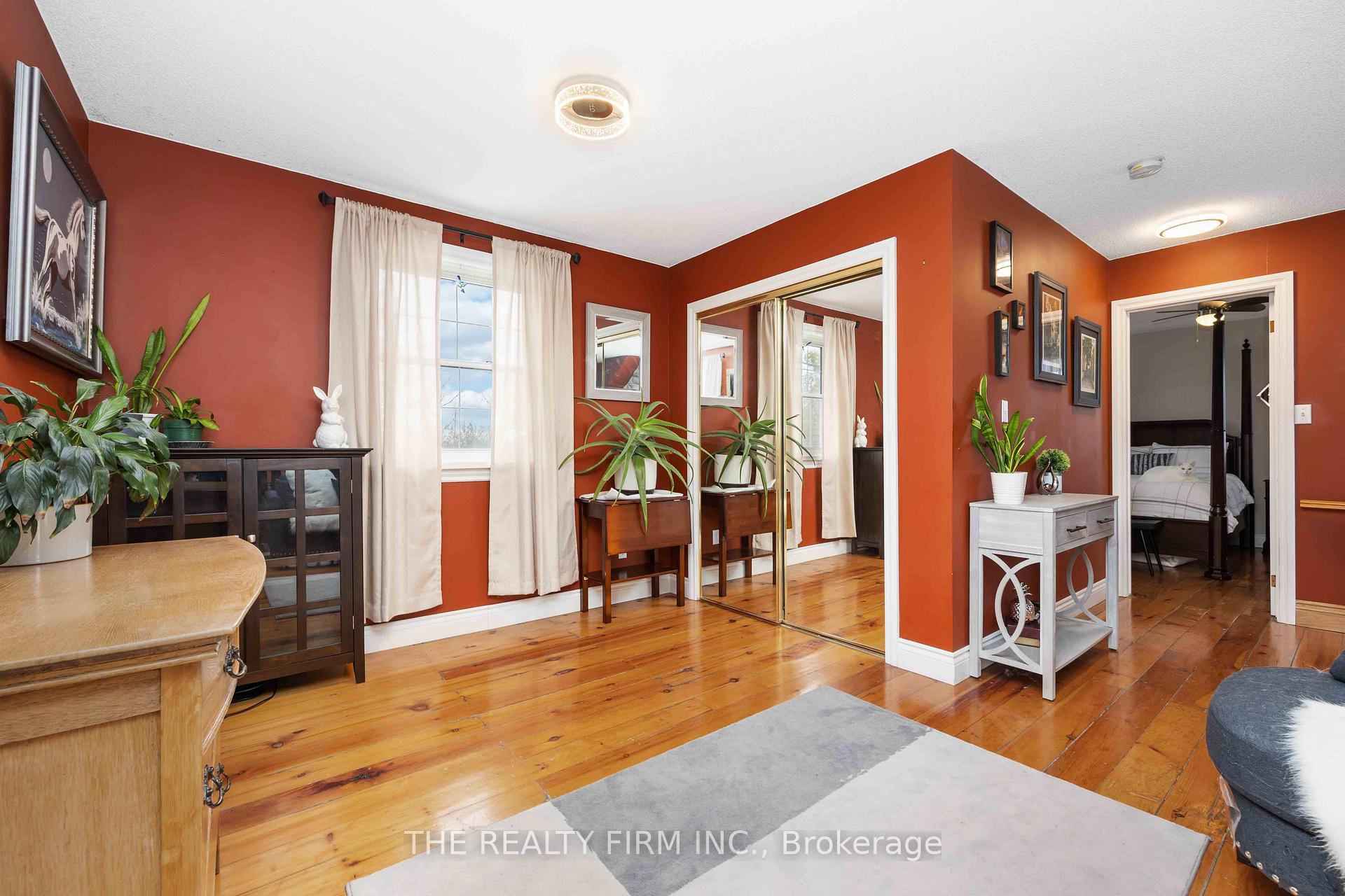 Photo 18 of 3783 Petrolia Line, Enniskillen, Petrolia — HOMEH