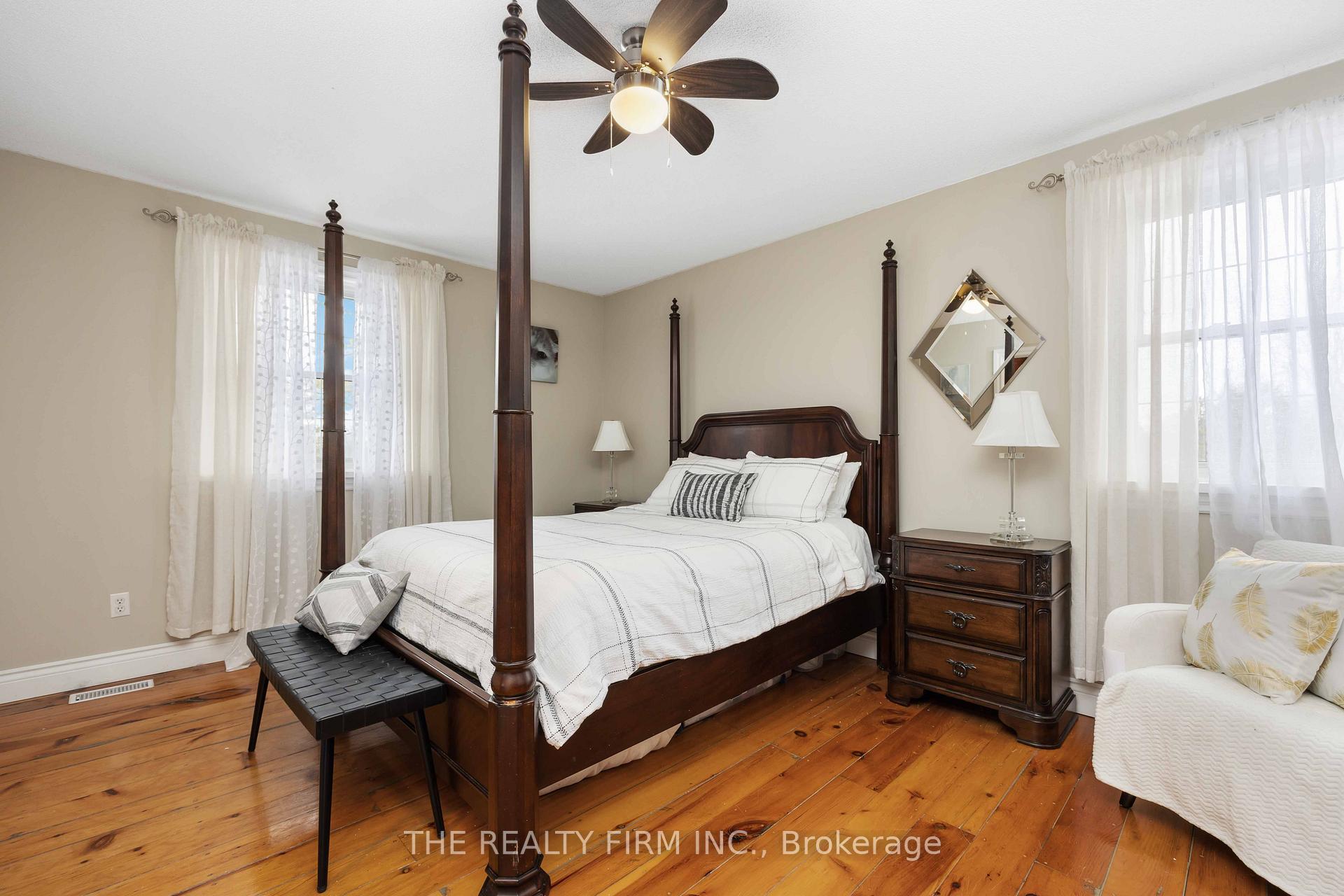Photo 20 of 3783 Petrolia Line, Enniskillen, Petrolia — HOMEH