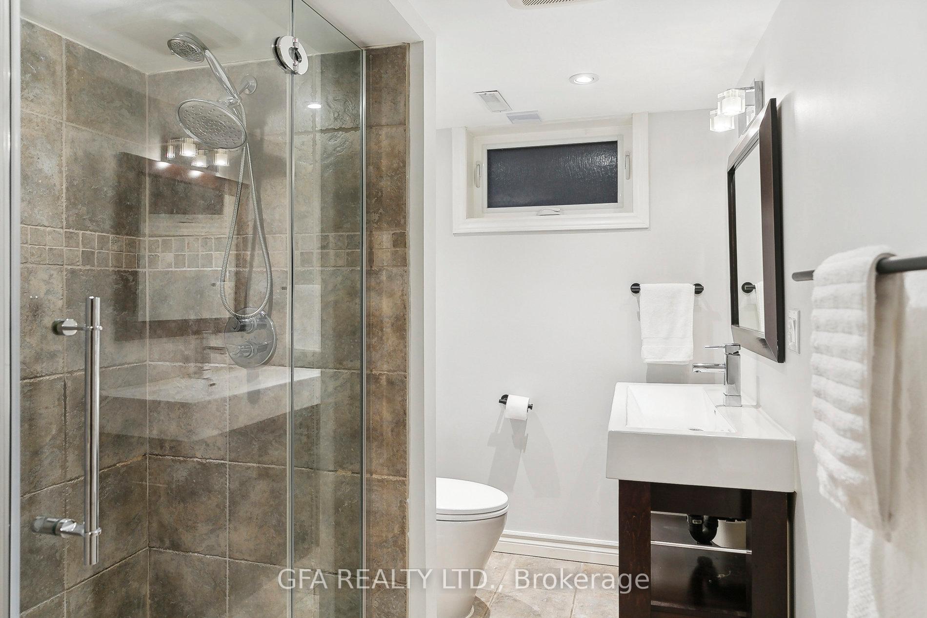 Photo 15 of 8 Laurendale Avenue, Hamilton, Waterdown — HOMEH