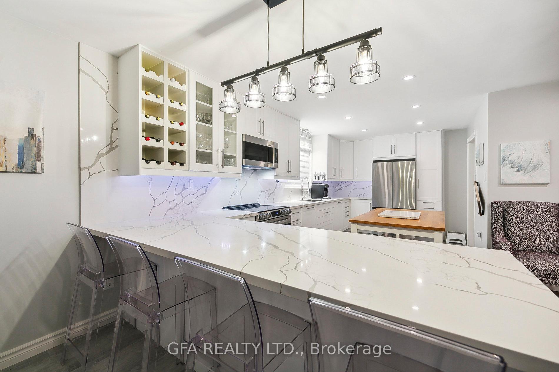 Photo 27 of 8 Laurendale Avenue, Hamilton, Waterdown — HOMEH