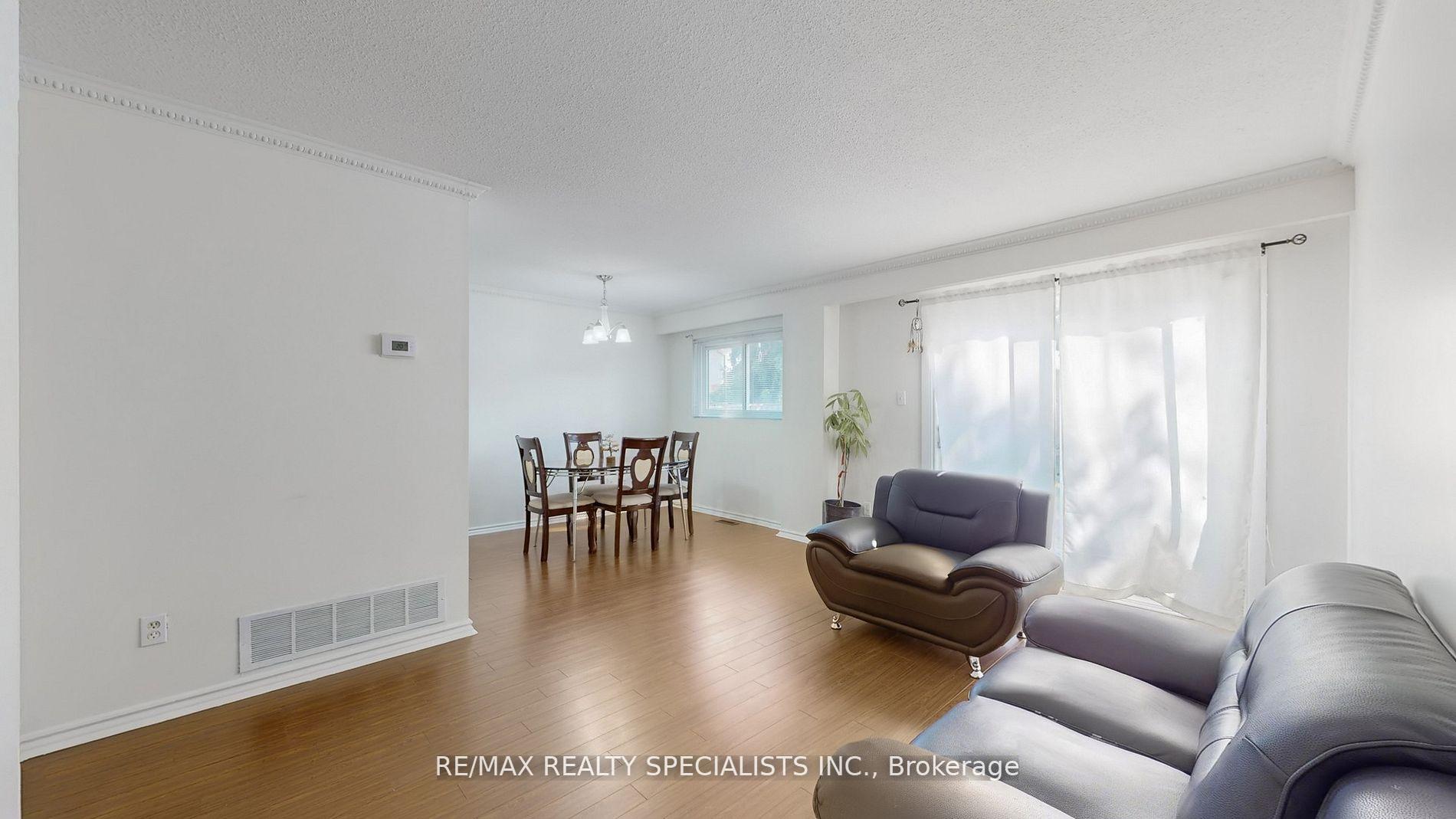 Photo 14 of 28 Abell Drive, Brampton, Madoc — HOMEH