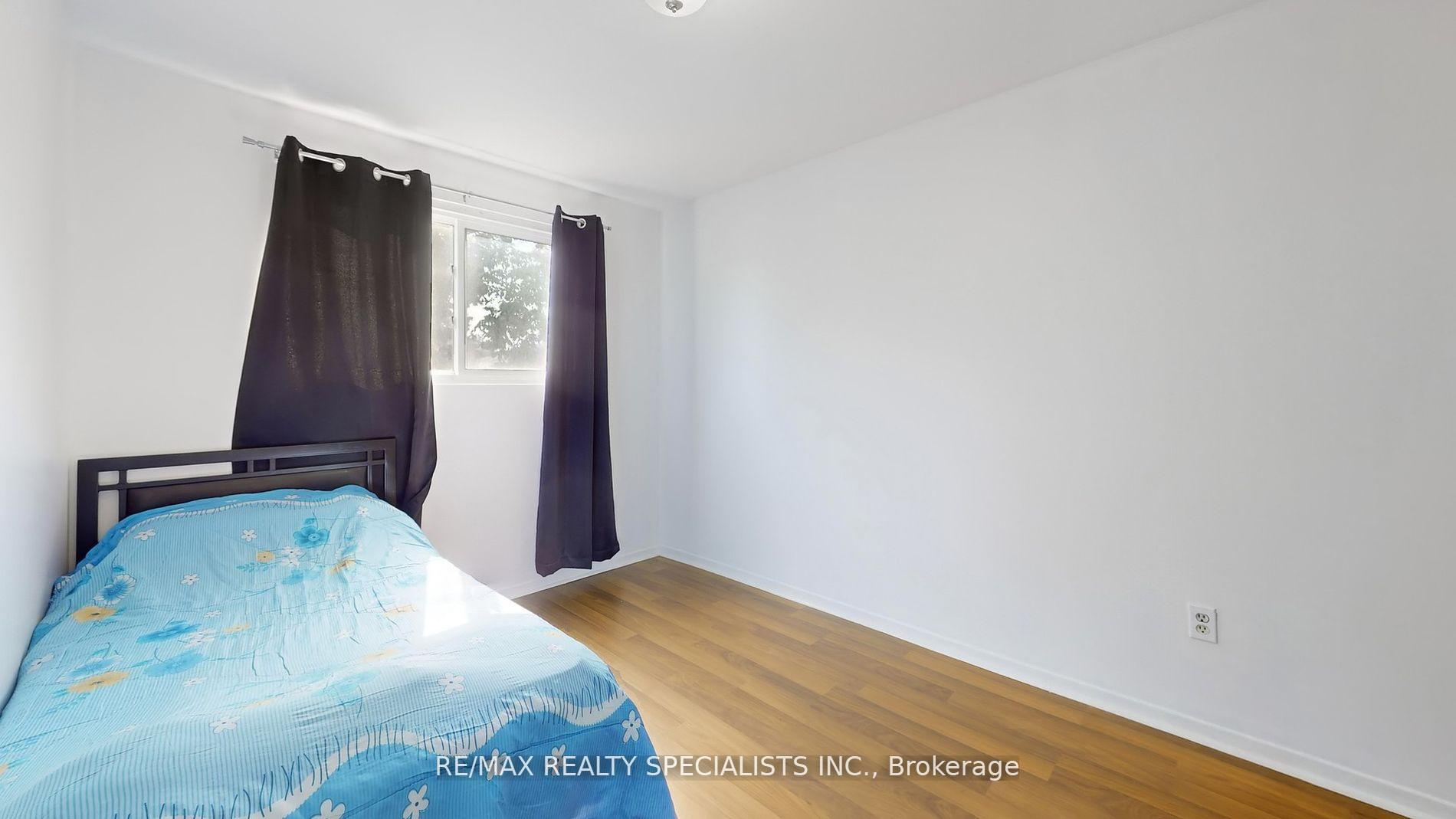Photo 18 of 28 Abell Drive, Brampton, Madoc — HOMEH