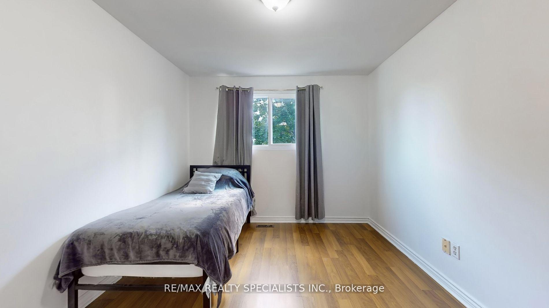 Photo 27 of 28 Abell Drive, Brampton, Madoc — HOMEH