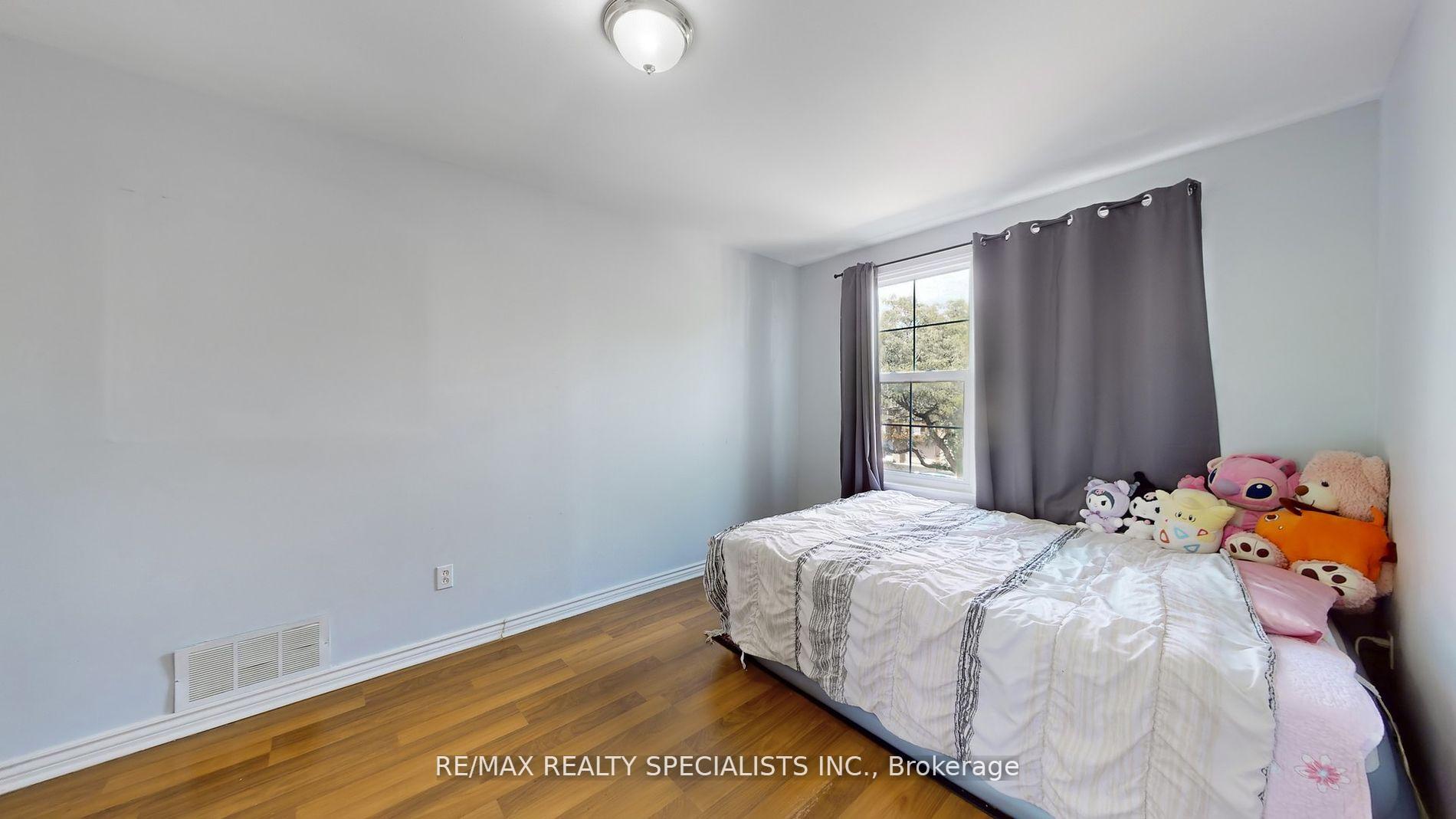 Photo 31 of 28 Abell Drive, Brampton, Madoc — HOMEH