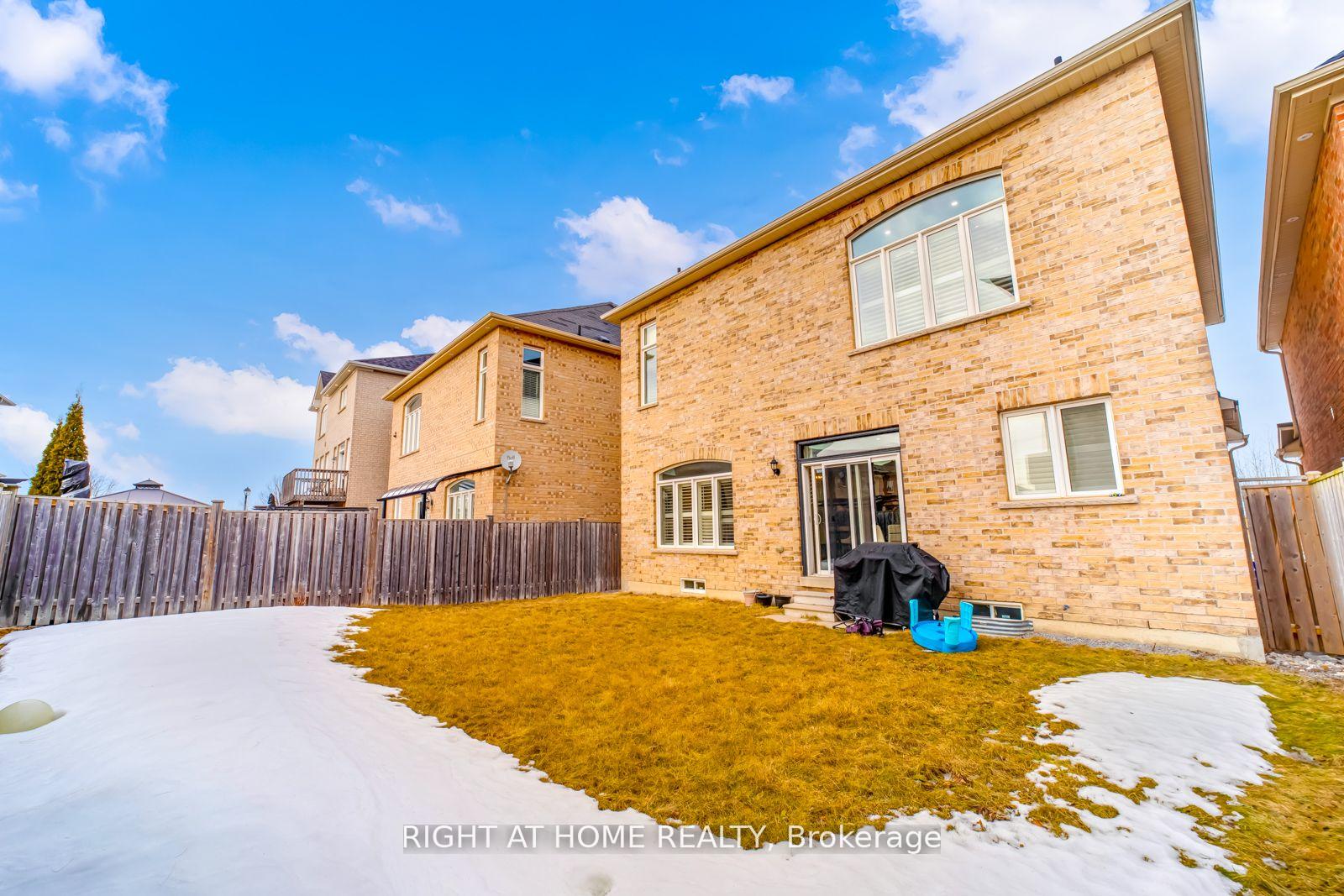 Photo 30 of 36 Snowling Drive, Ajax, Northeast Ajax — HOMEH