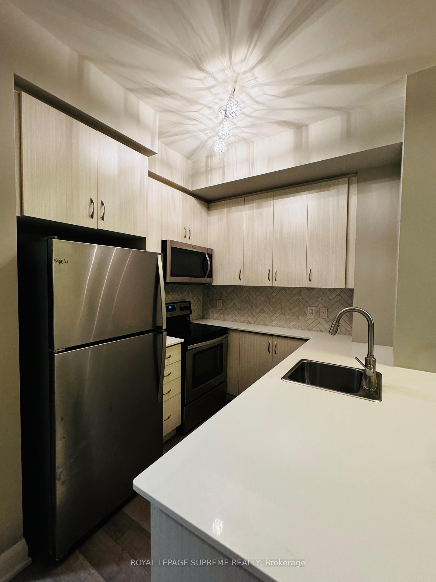 Photo 3 of Unit 405, 111 Worsley Street, Barrie, City Centre — HOMEH