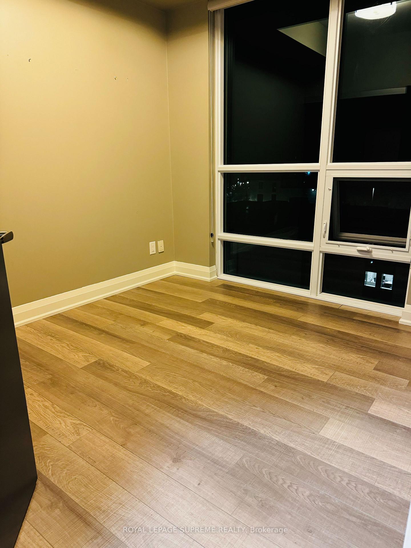 Photo 5 of Unit 405, 111 Worsley Street, Barrie, City Centre — HOMEH