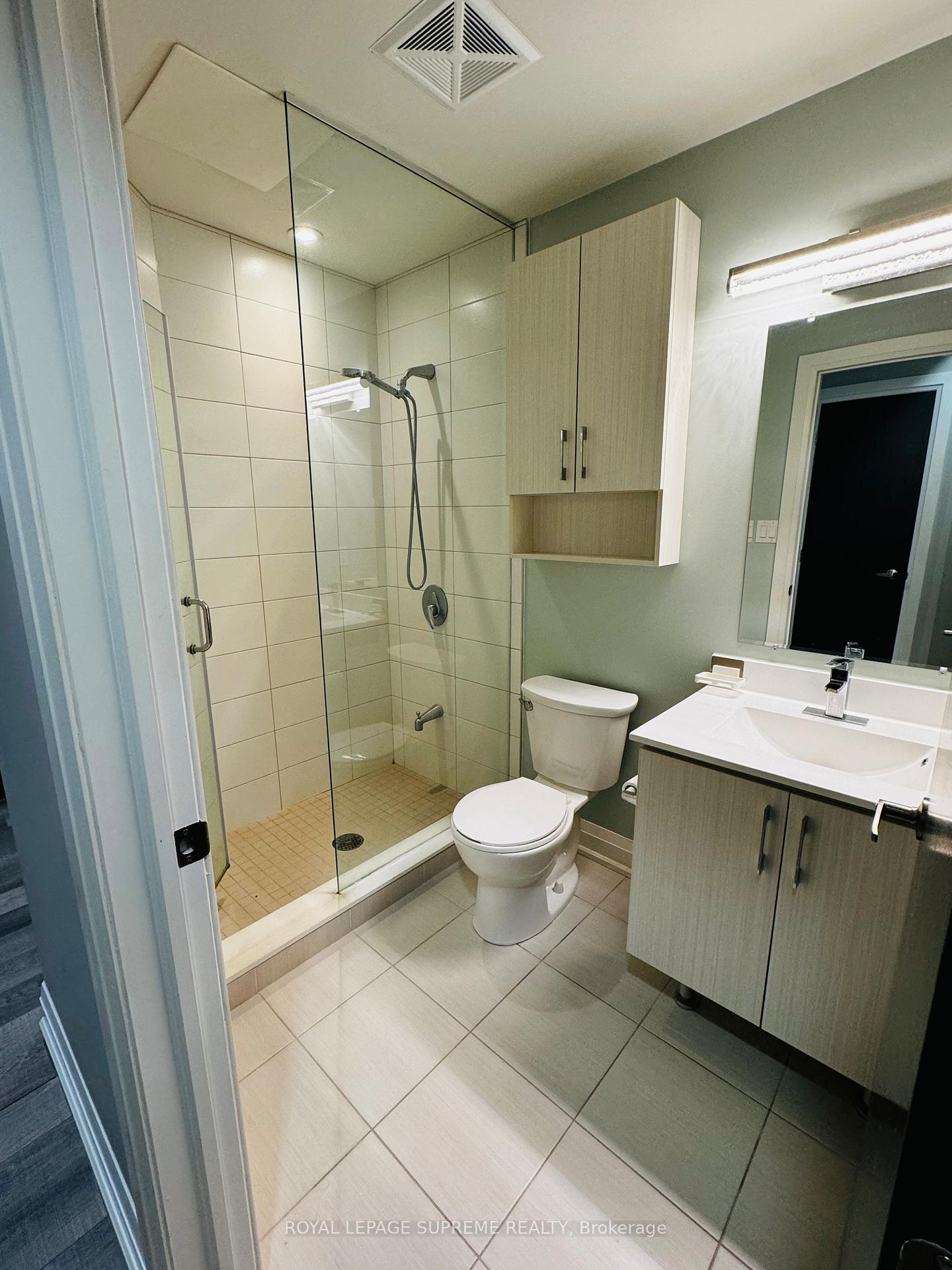 Photo 7 of Unit 405, 111 Worsley Street, Barrie, City Centre — HOMEH