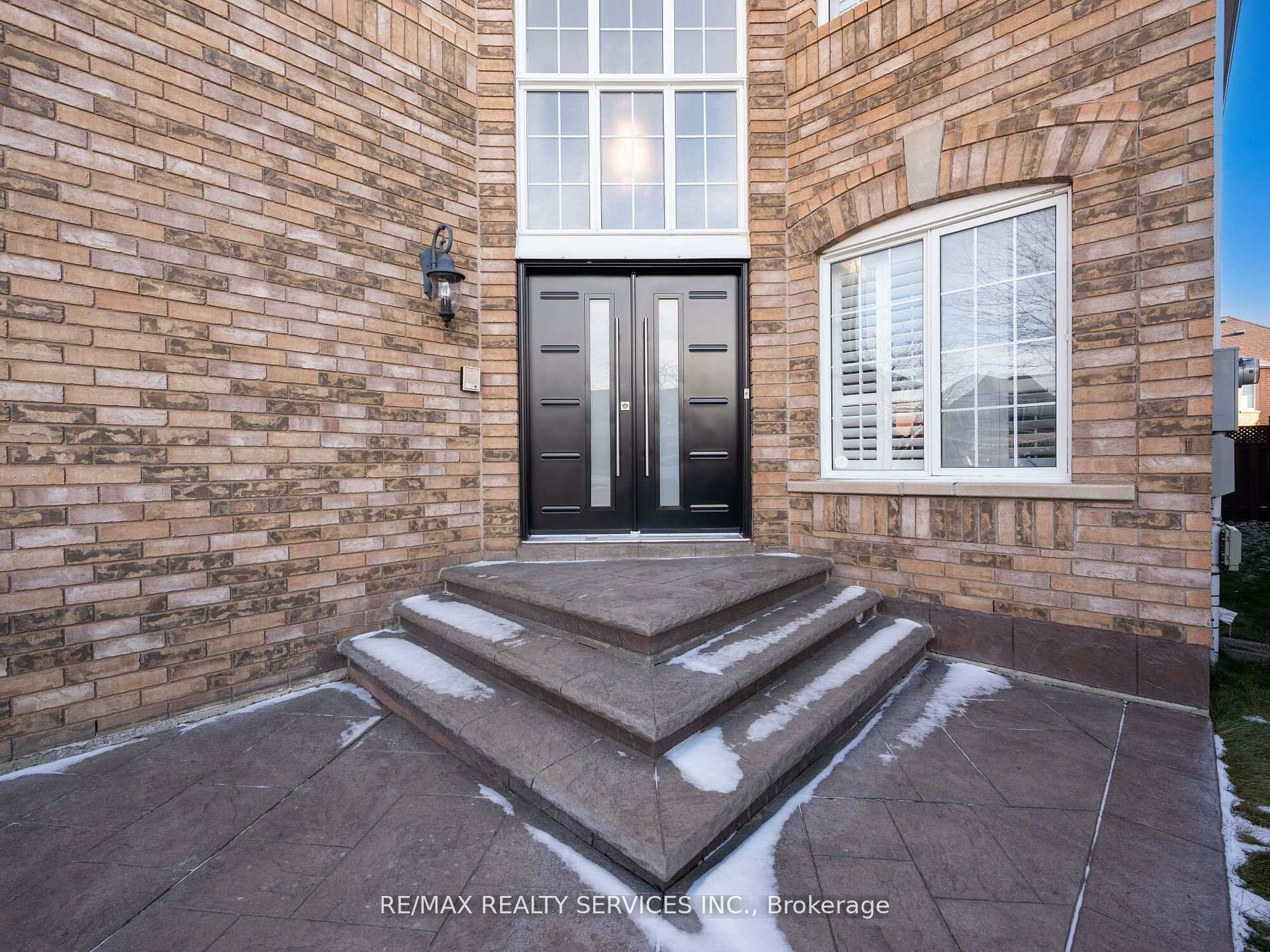 Photo 4 of 25 Ribbon Drive, Brampton, Sandringham-Wellington — HOMEH