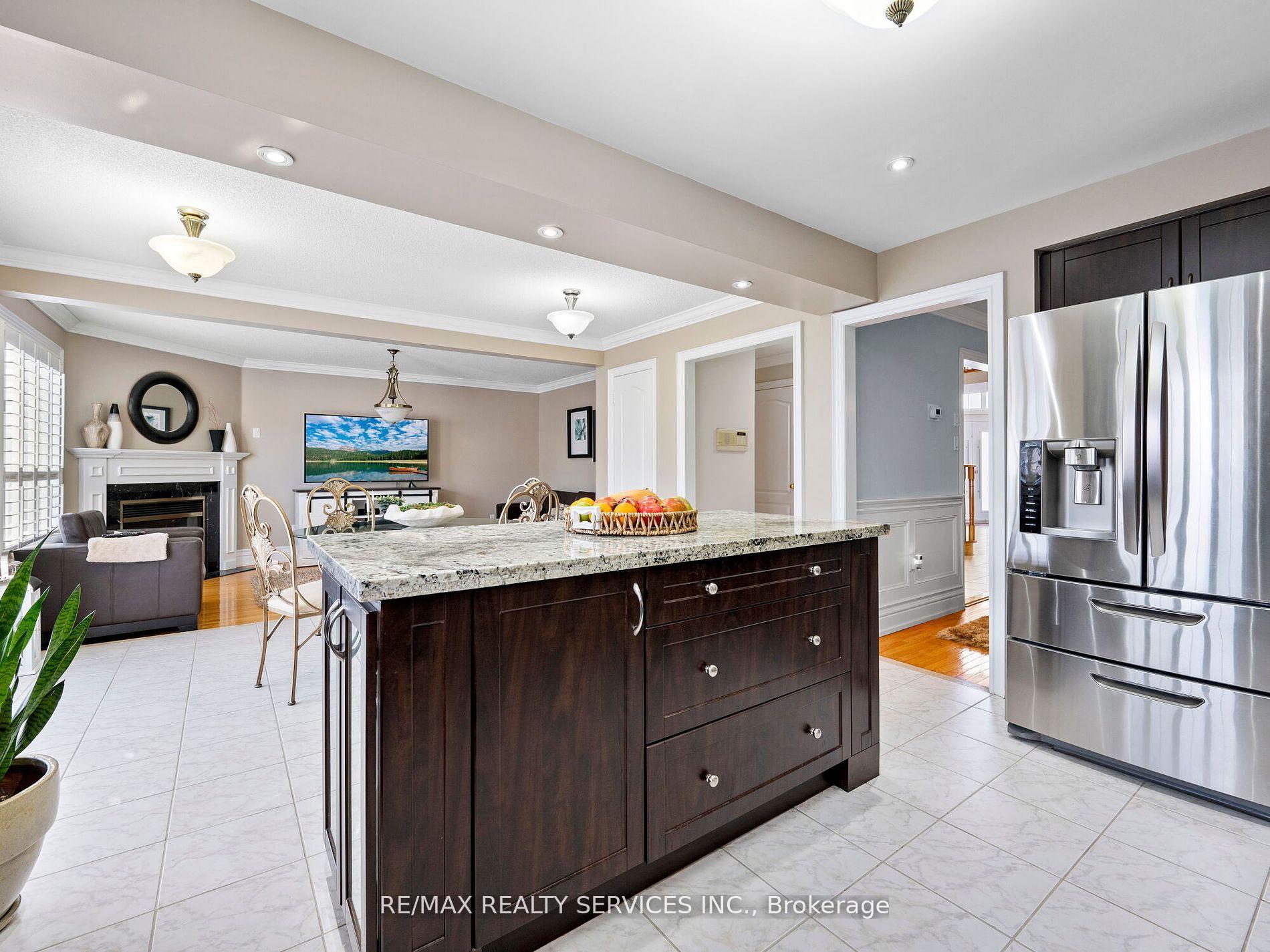 Photo 12 of 25 Ribbon Drive, Brampton, Sandringham-Wellington — HOMEH