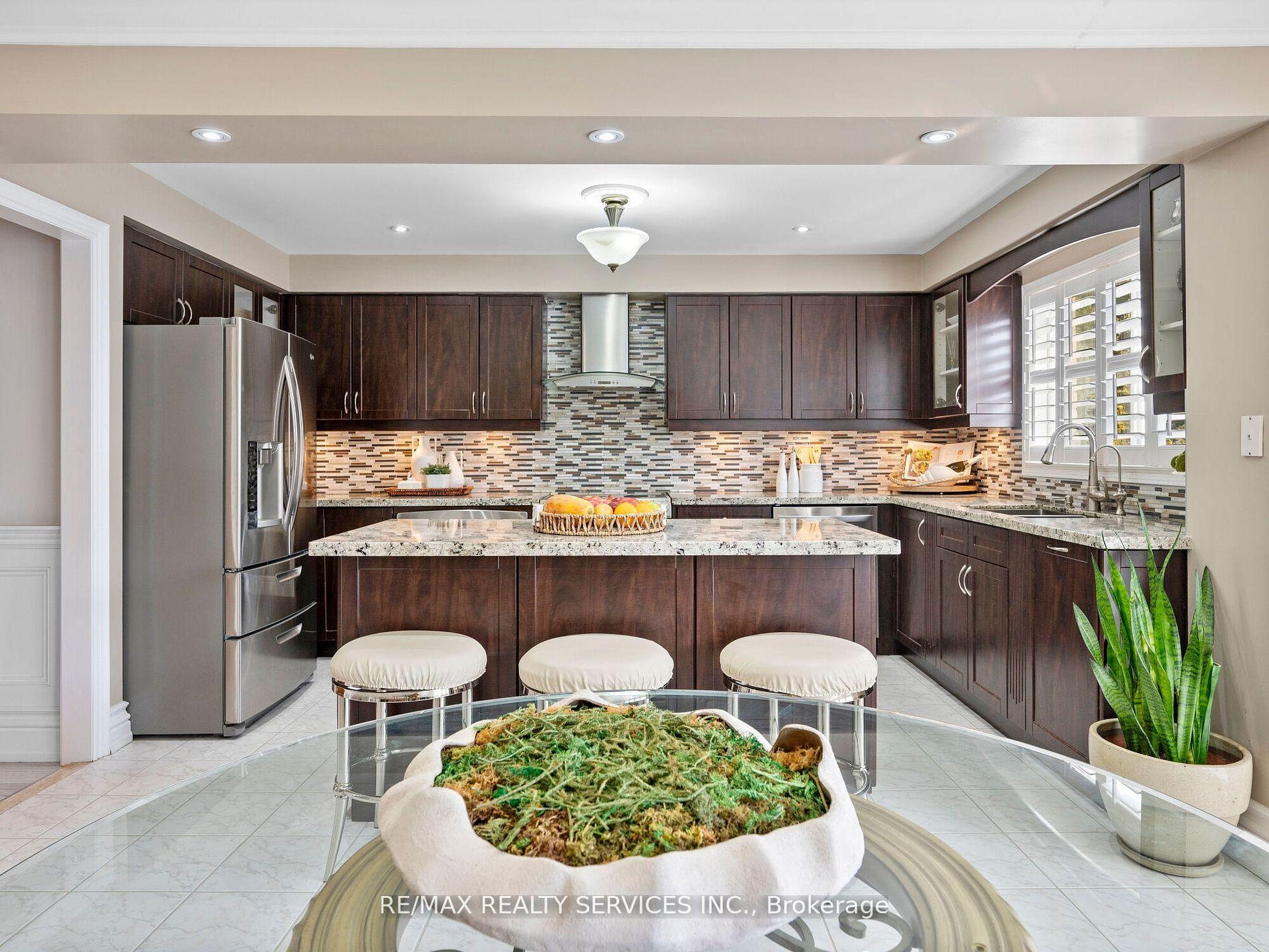 Photo 16 of 25 Ribbon Drive, Brampton, Sandringham-Wellington — HOMEH