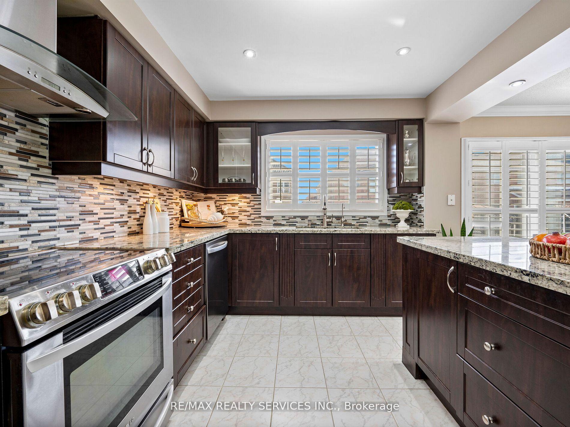 Photo 18 of 25 Ribbon Drive, Brampton, Sandringham-Wellington — HOMEH