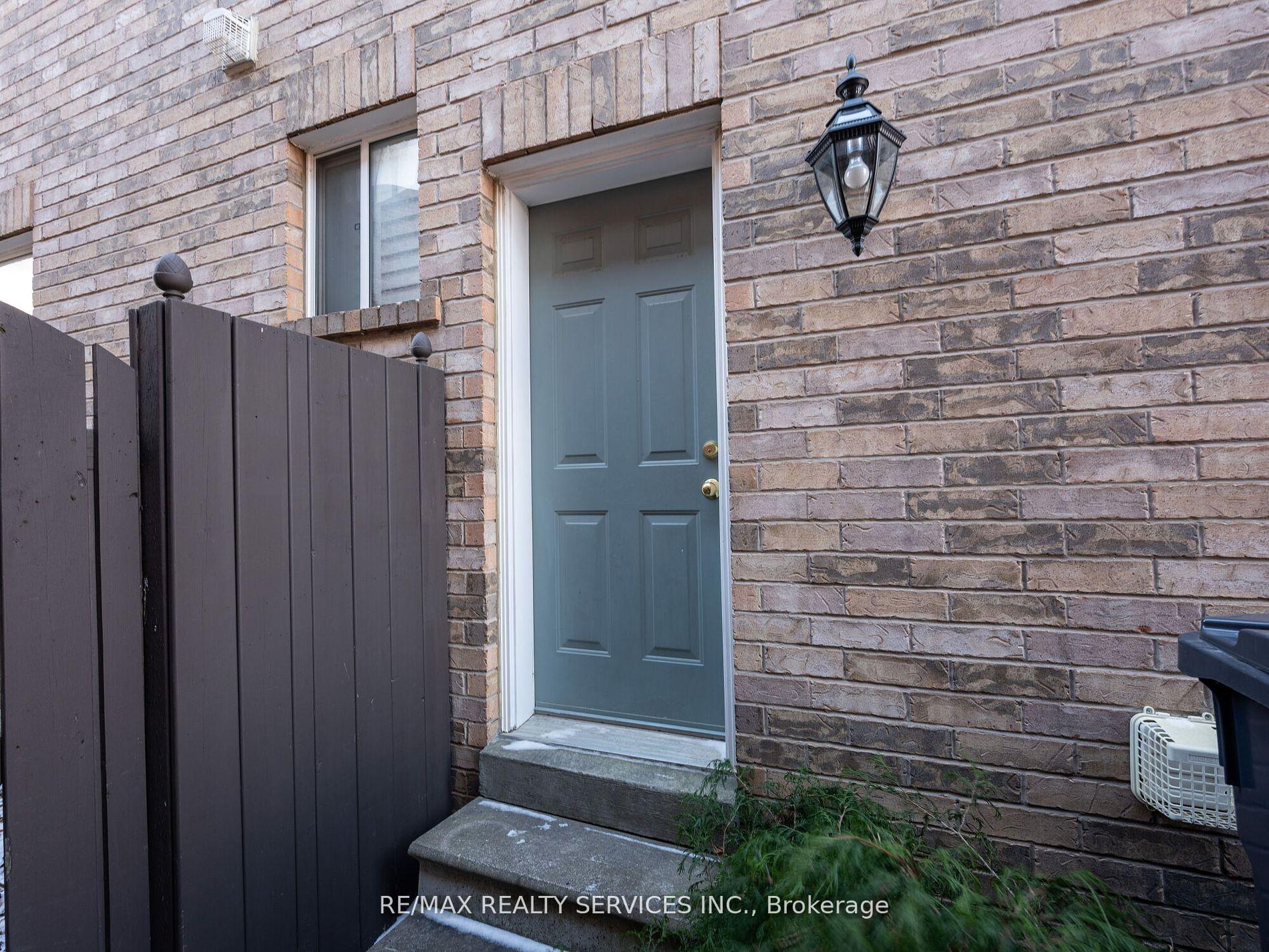 Photo 34 of 25 Ribbon Drive, Brampton, Sandringham-Wellington — HOMEH