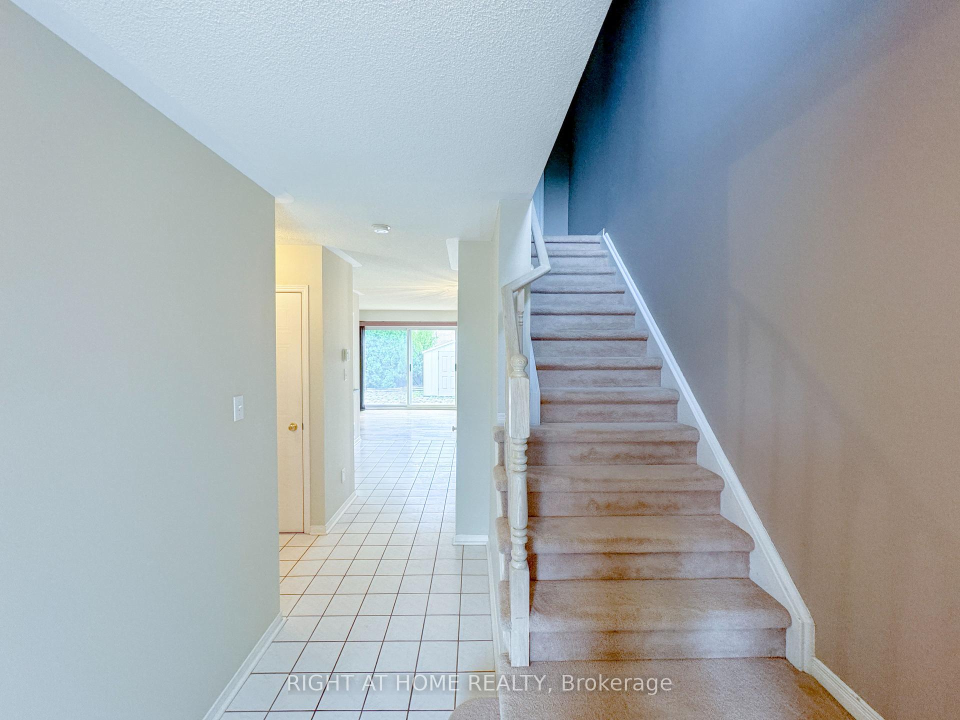 Photo 4 of 60 Westland Street, St. Catharines, Rykert/Vansickle — HOMEH