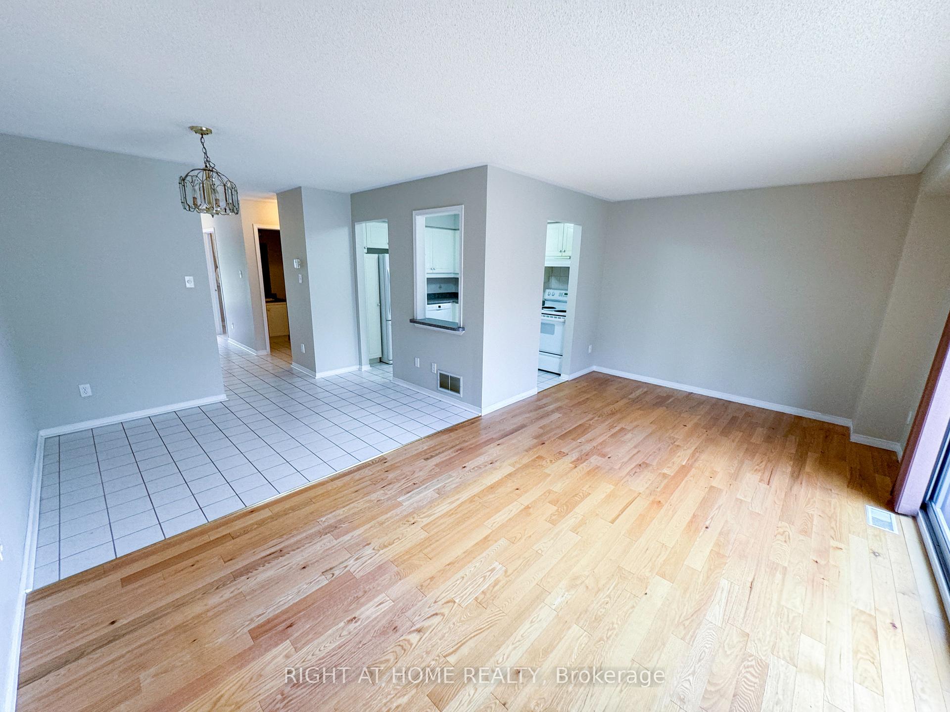 Photo 6 of 60 Westland Street, St. Catharines, Rykert/Vansickle — HOMEH