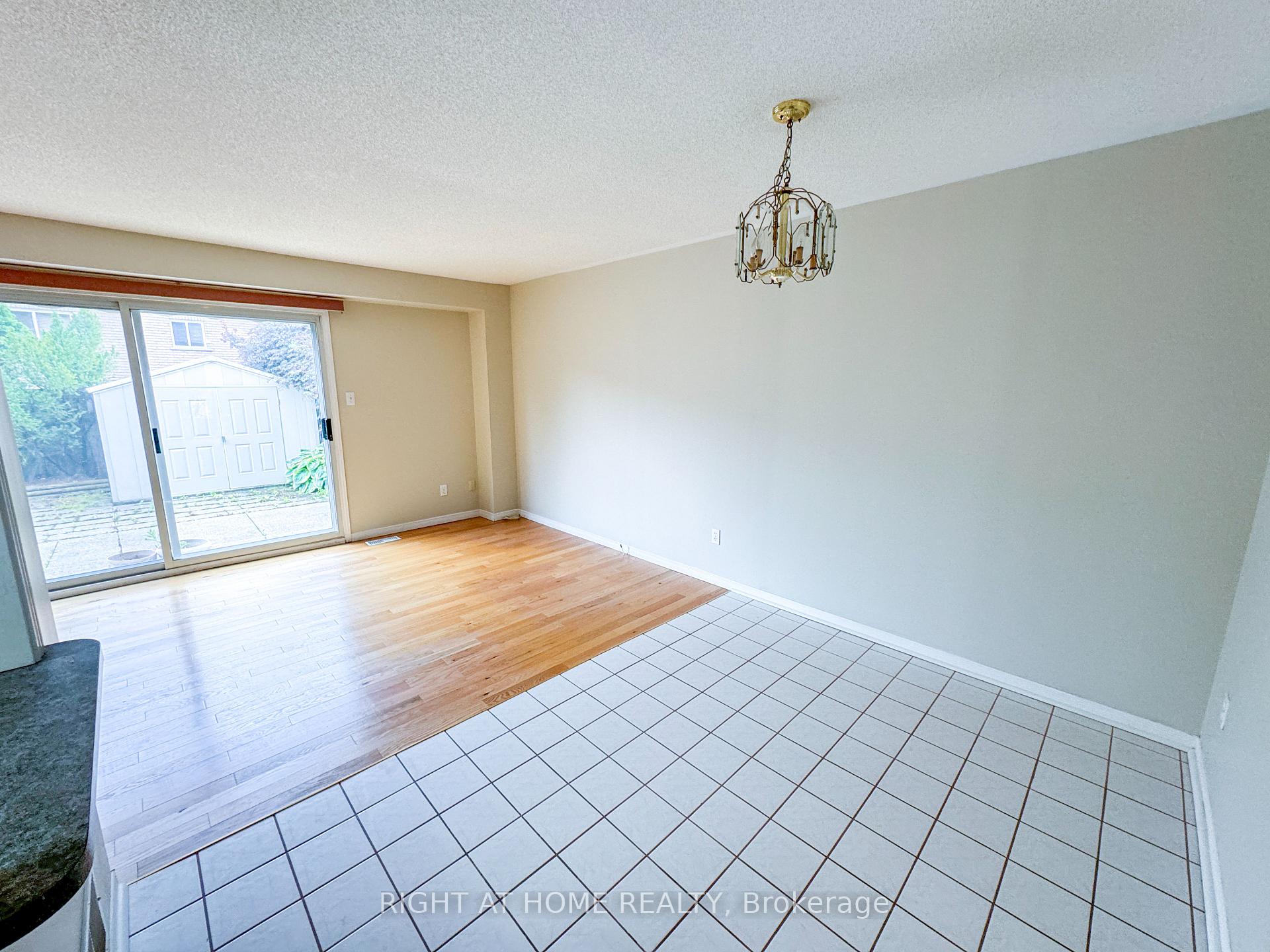 Photo 7 of 60 Westland Street, St. Catharines, Rykert/Vansickle — HOMEH