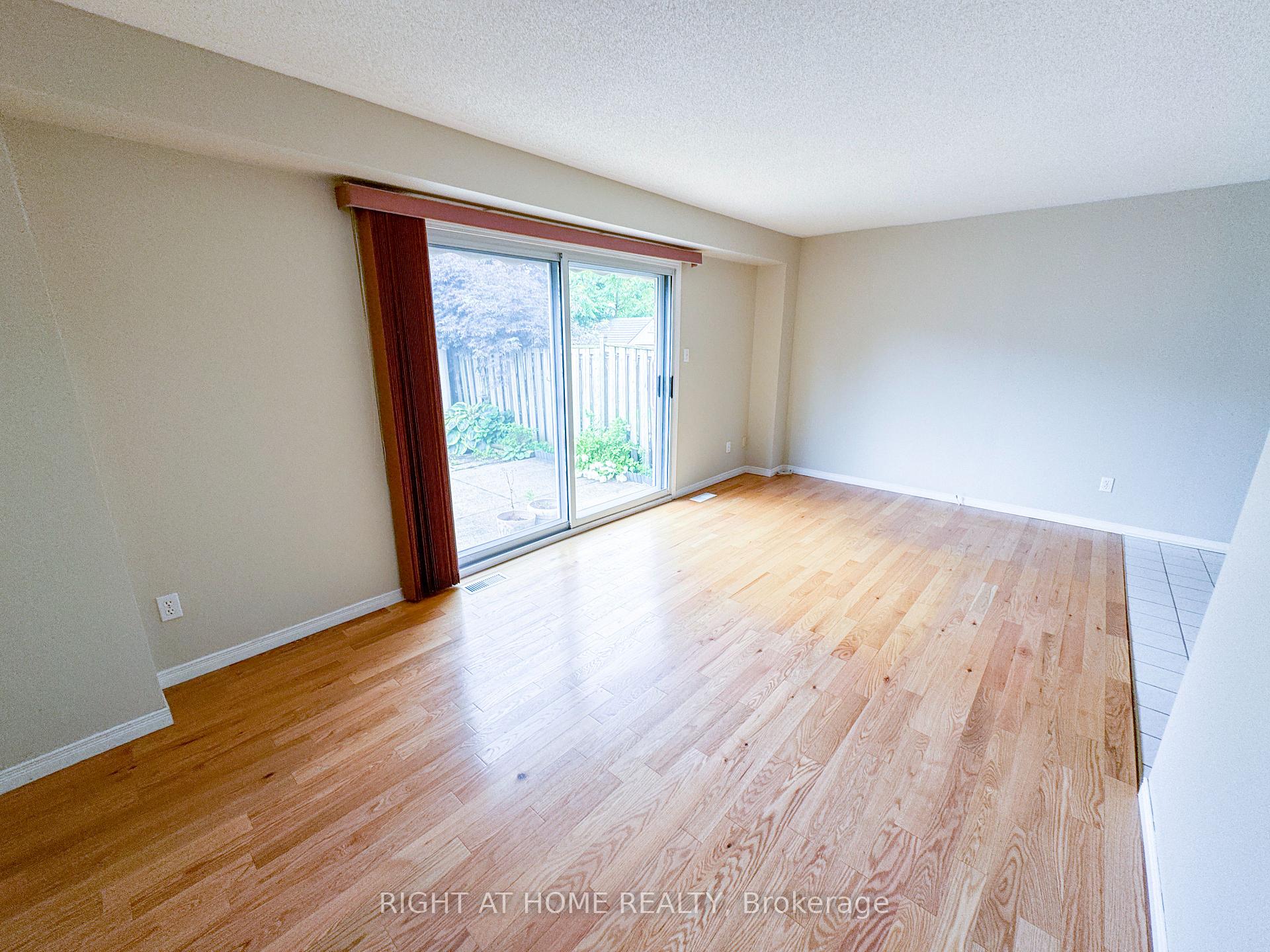 Photo 9 of 60 Westland Street, St. Catharines, Rykert/Vansickle — HOMEH