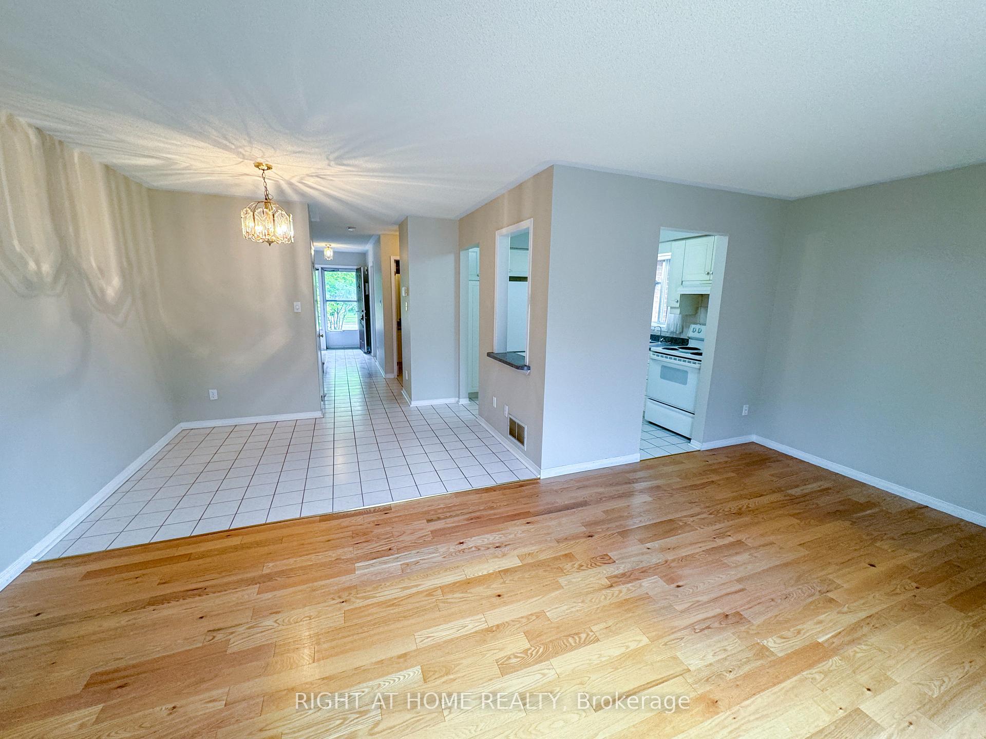 Photo 10 of 60 Westland Street, St. Catharines, Rykert/Vansickle — HOMEH