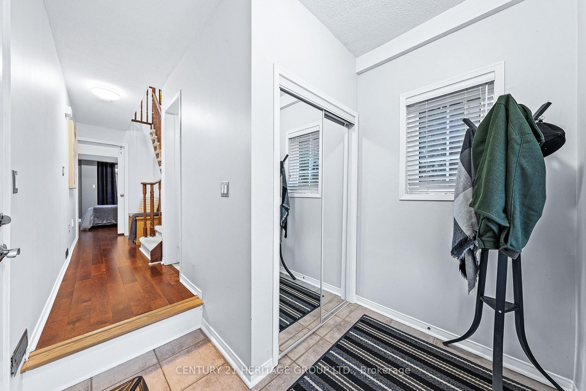 Photo 5 of 44 Burgon Place, Aurora, Aurora Village — HOMEH