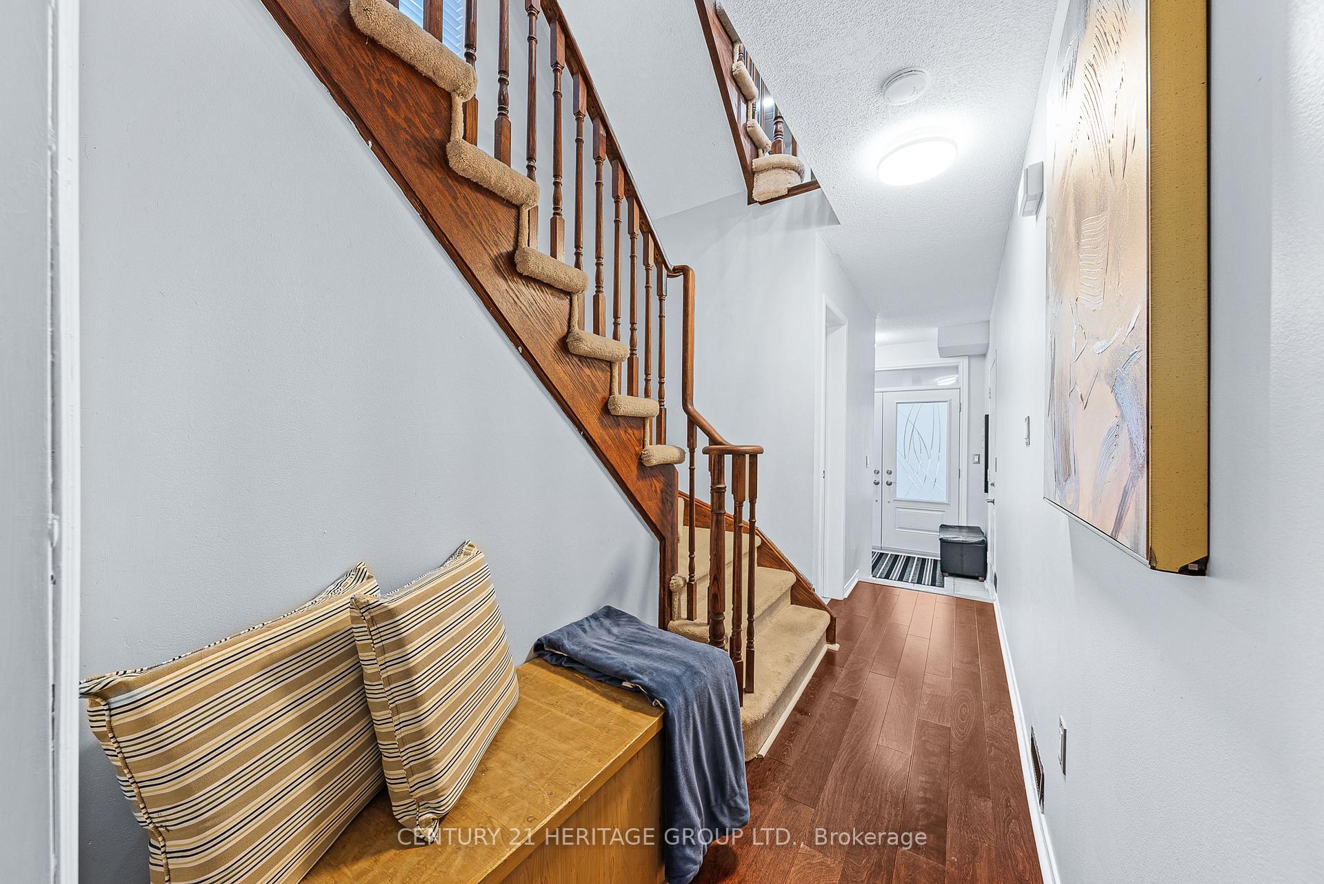 Photo 6 of 44 Burgon Place, Aurora, Aurora Village — HOMEH