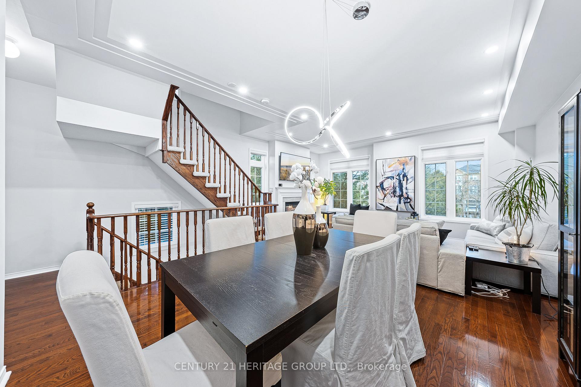 Photo 16 of 44 Burgon Place, Aurora, Aurora Village — HOMEH