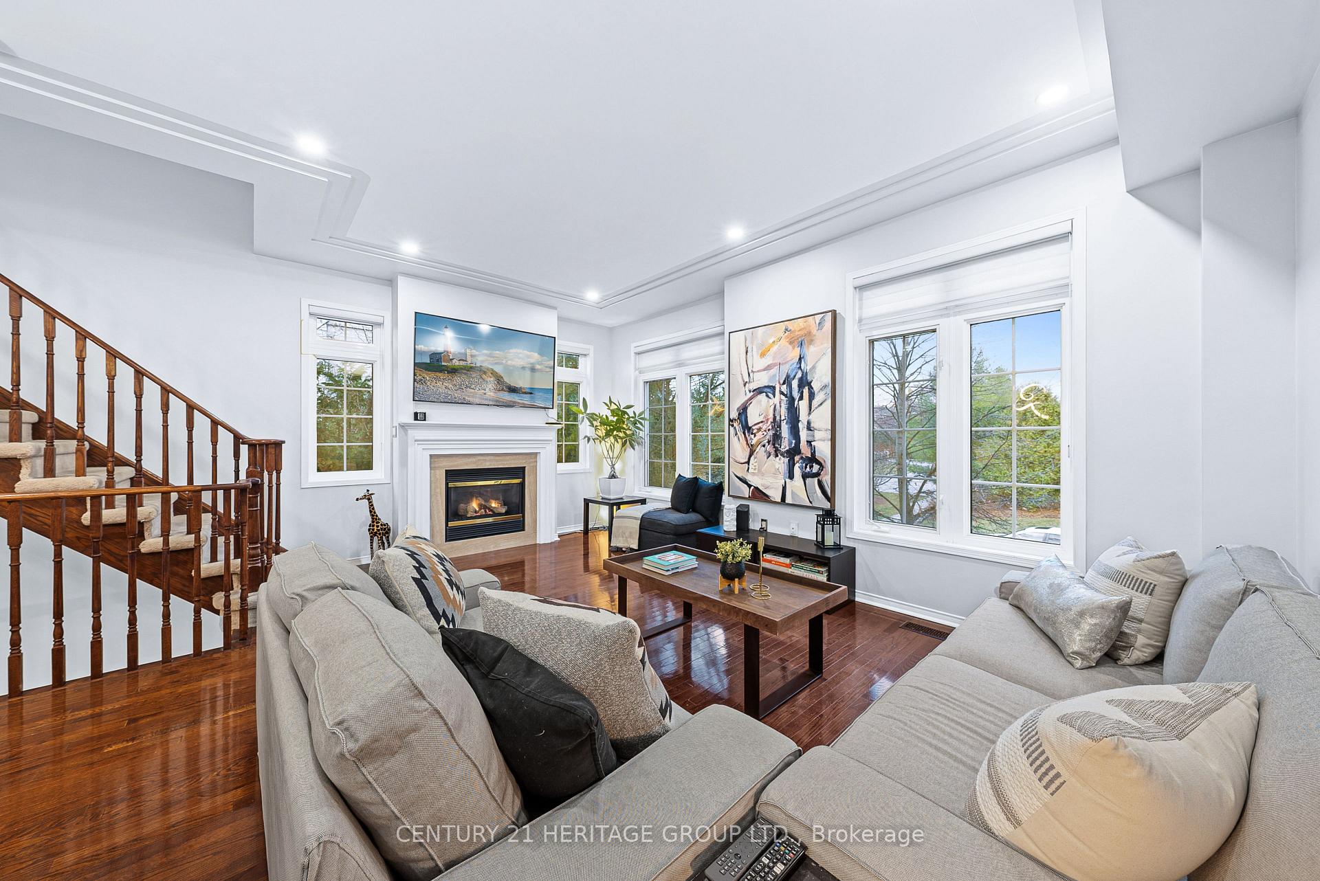 Photo 17 of 44 Burgon Place, Aurora, Aurora Village — HOMEH