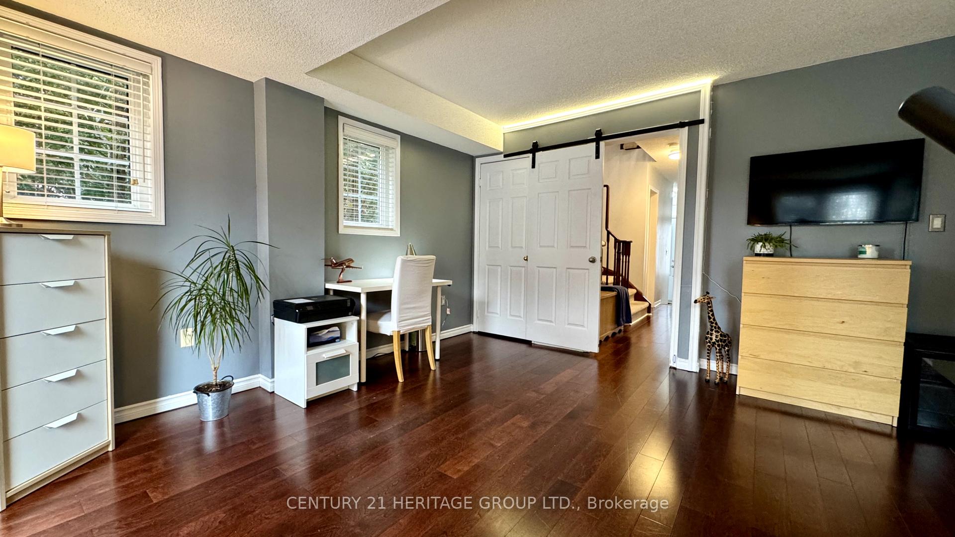 Photo 33 of 44 Burgon Place, Aurora, Aurora Village — HOMEH