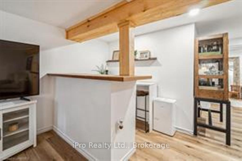 Photo 14 of 491 Ferguson Avenue N, Hamilton, North End — HOMEH