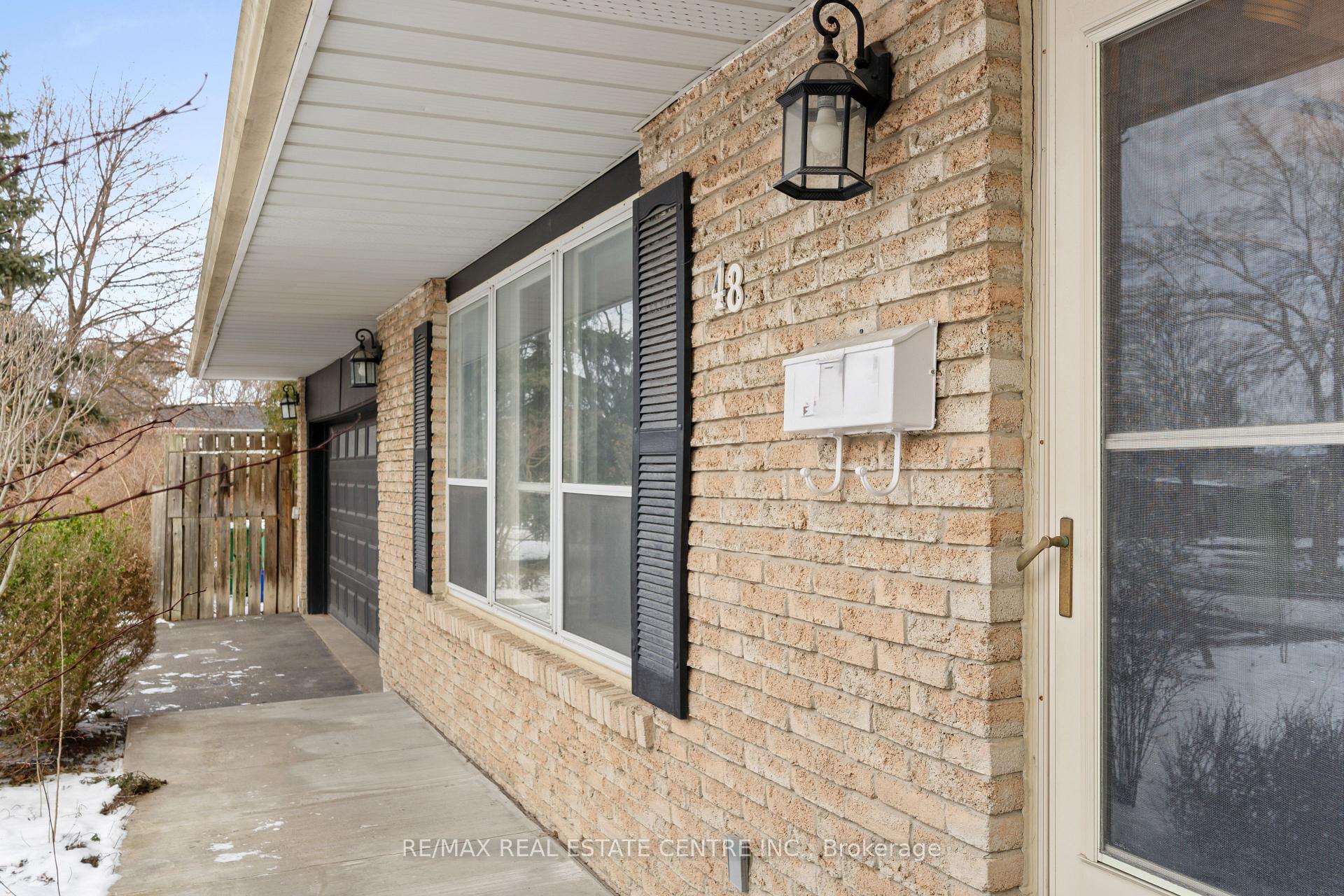 Photo 5 of 48 Jasper Crescent, Brampton, Northgate — HOMEH