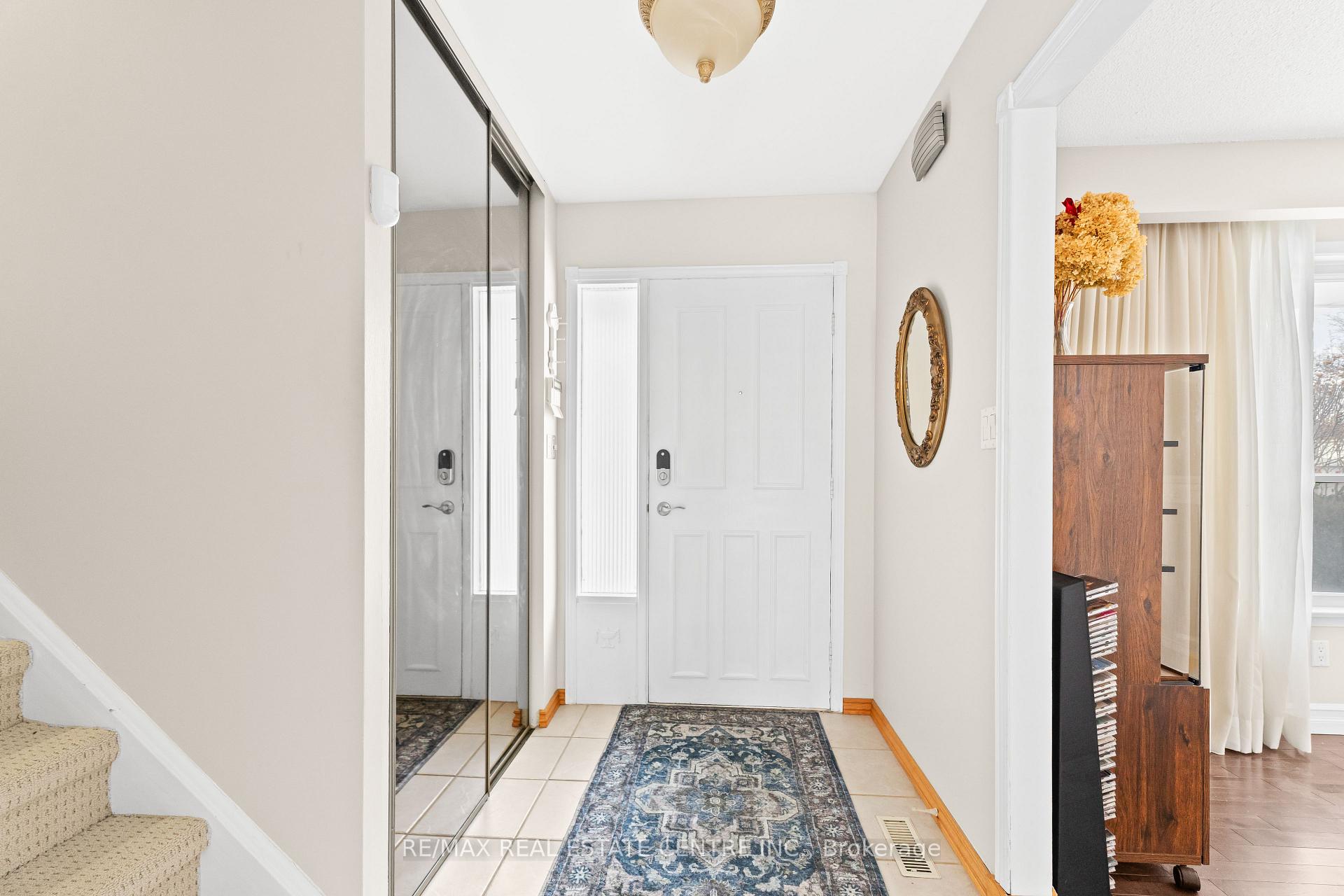 Photo 6 of 48 Jasper Crescent, Brampton, Northgate — HOMEH