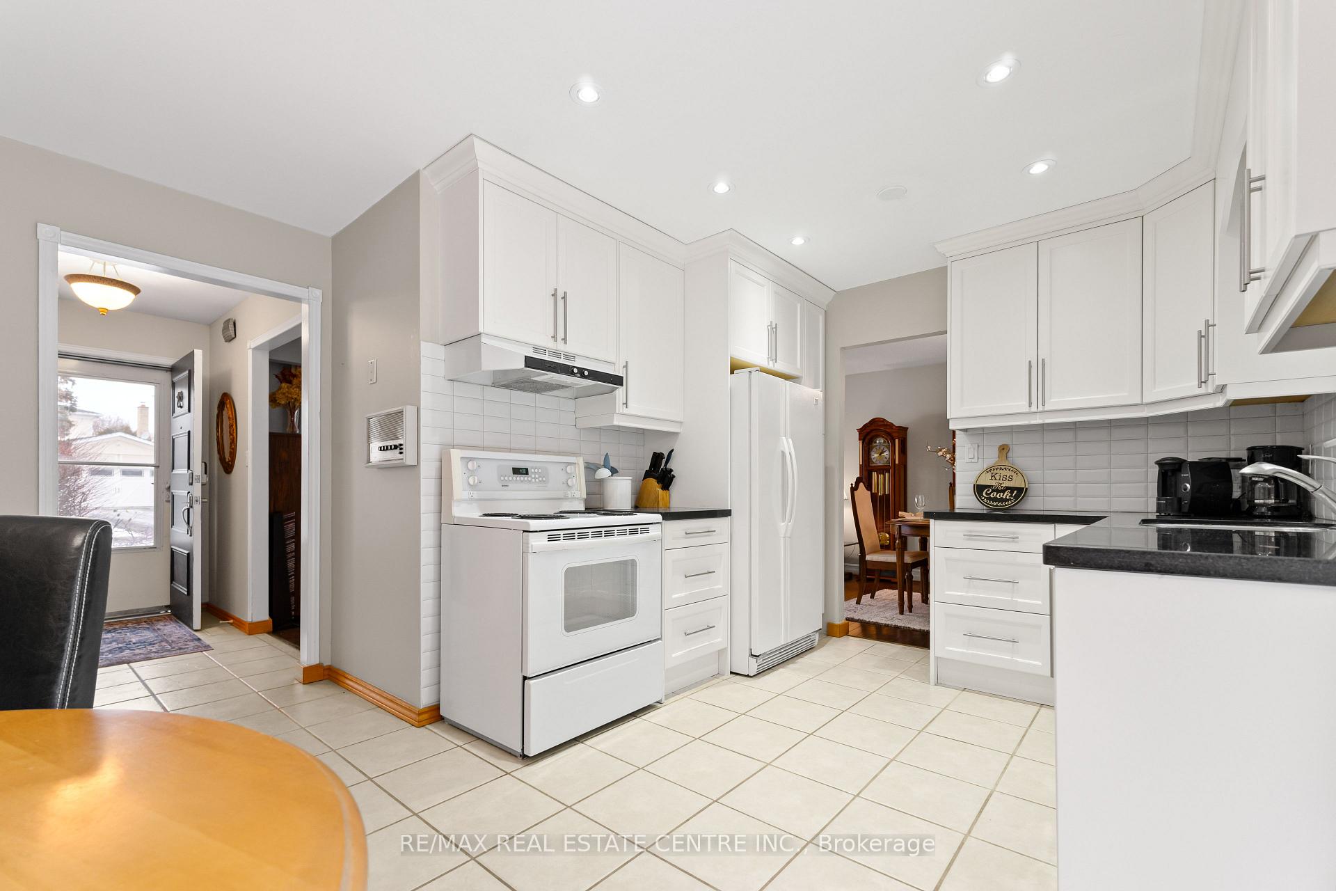 Photo 7 of 48 Jasper Crescent, Brampton, Northgate — HOMEH