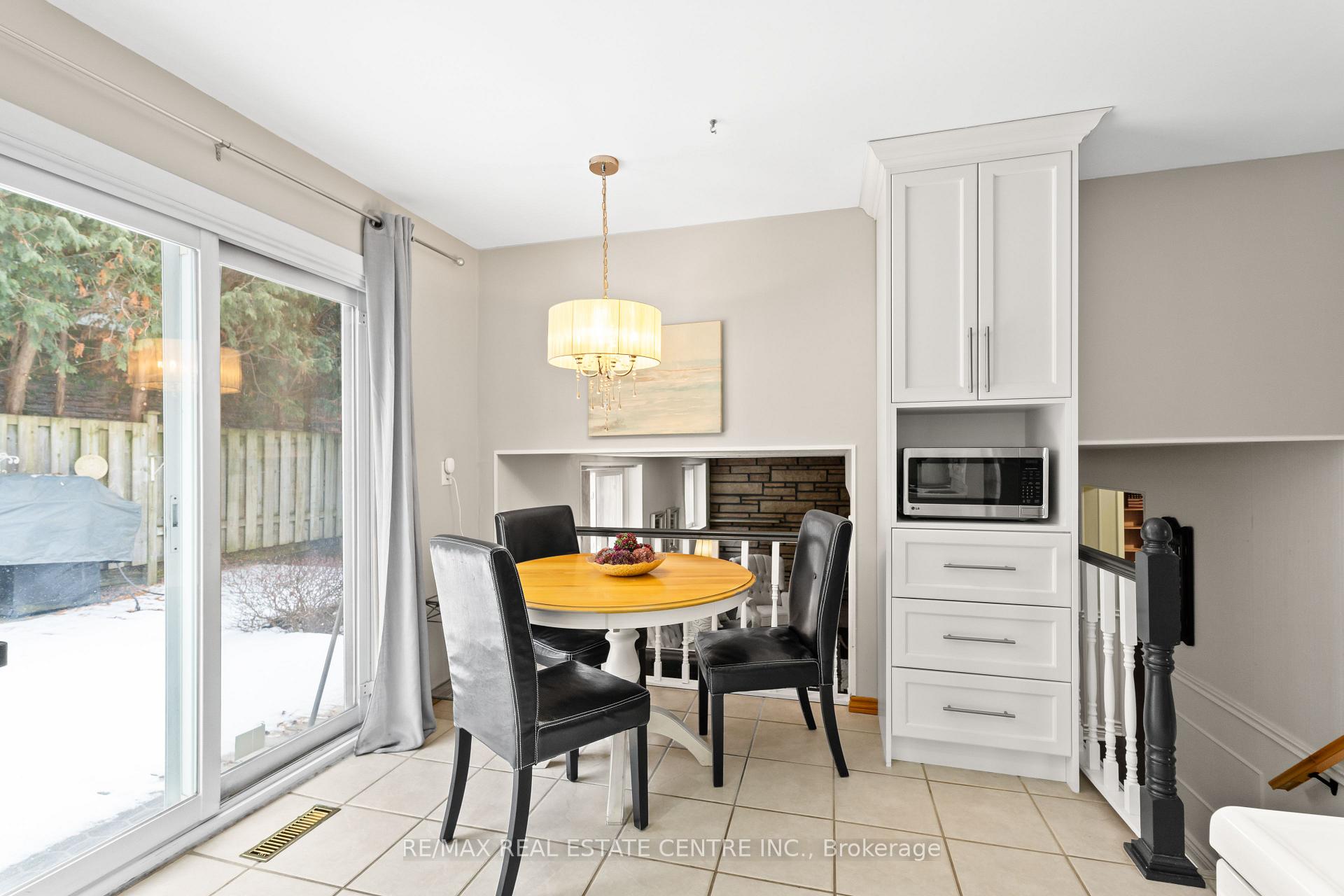 Photo 8 of 48 Jasper Crescent, Brampton, Northgate — HOMEH