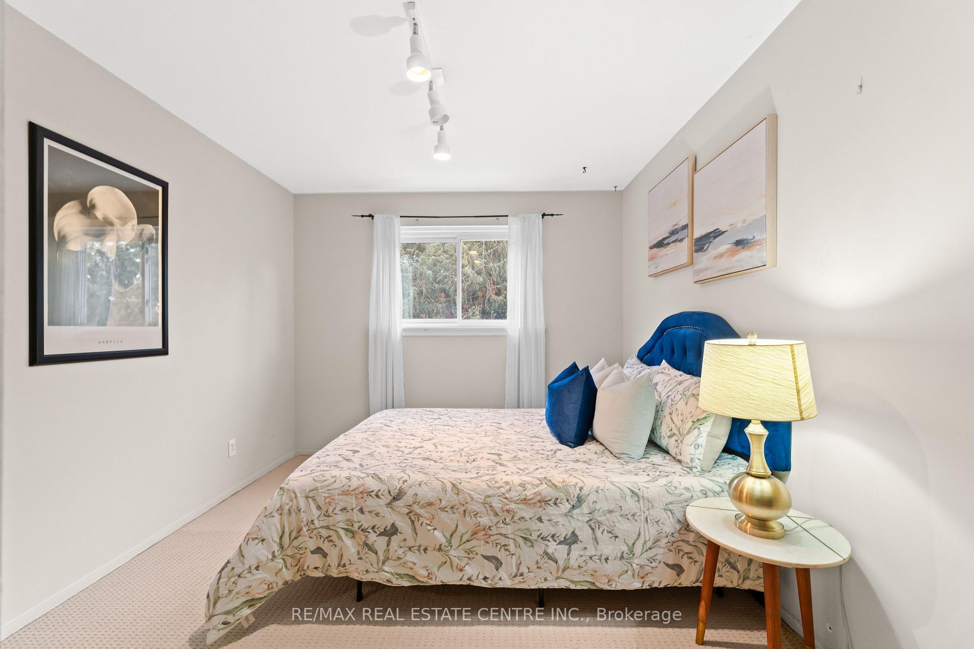Photo 23 of 48 Jasper Crescent, Brampton, Northgate — HOMEH