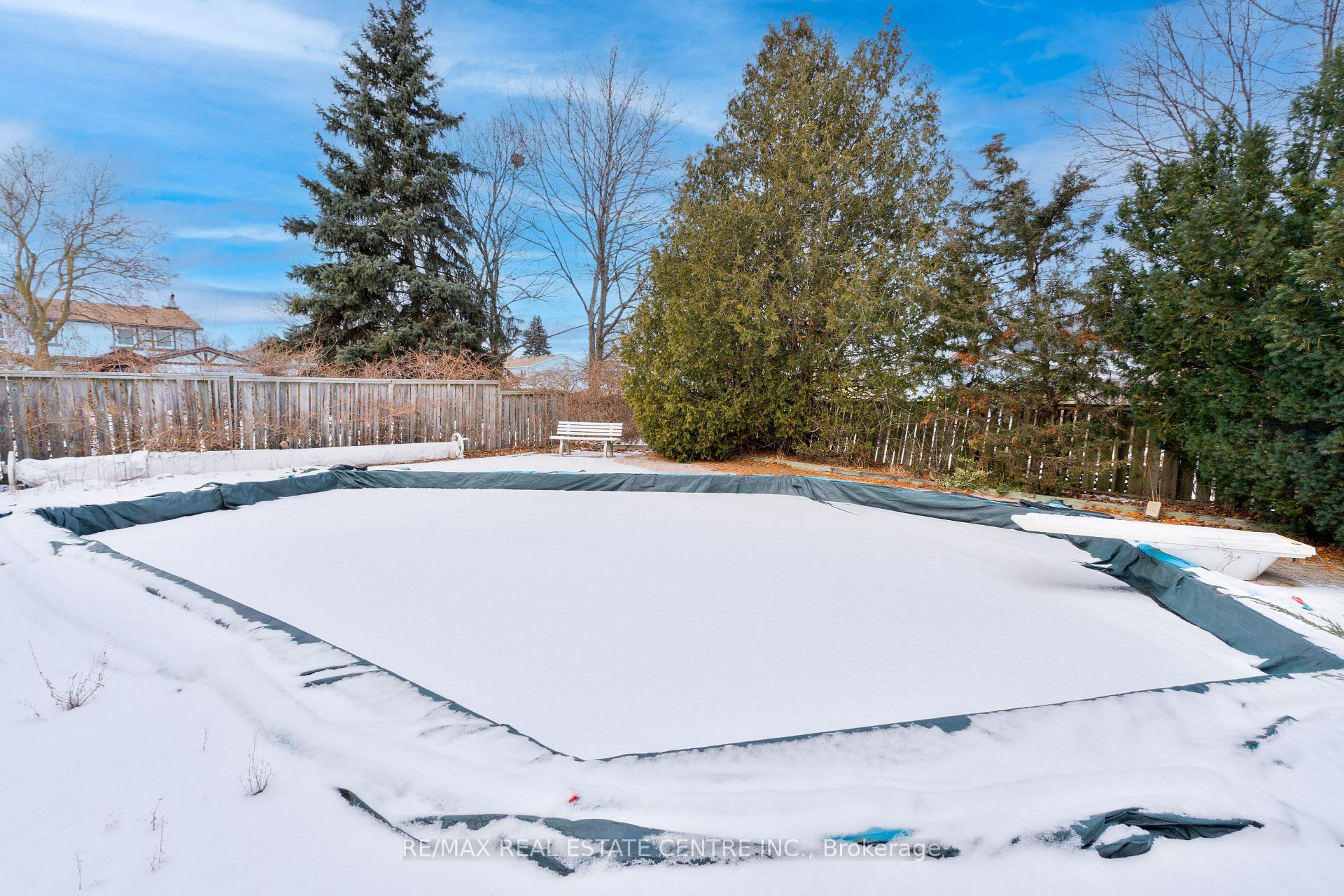 Photo 40 of 48 Jasper Crescent, Brampton, Northgate — HOMEH