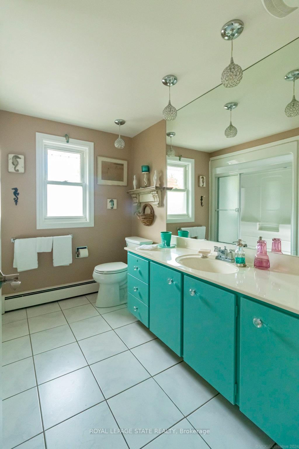 Photo 5 of 90 Robinhood Drive, Hamilton, Dundas — HOMEH