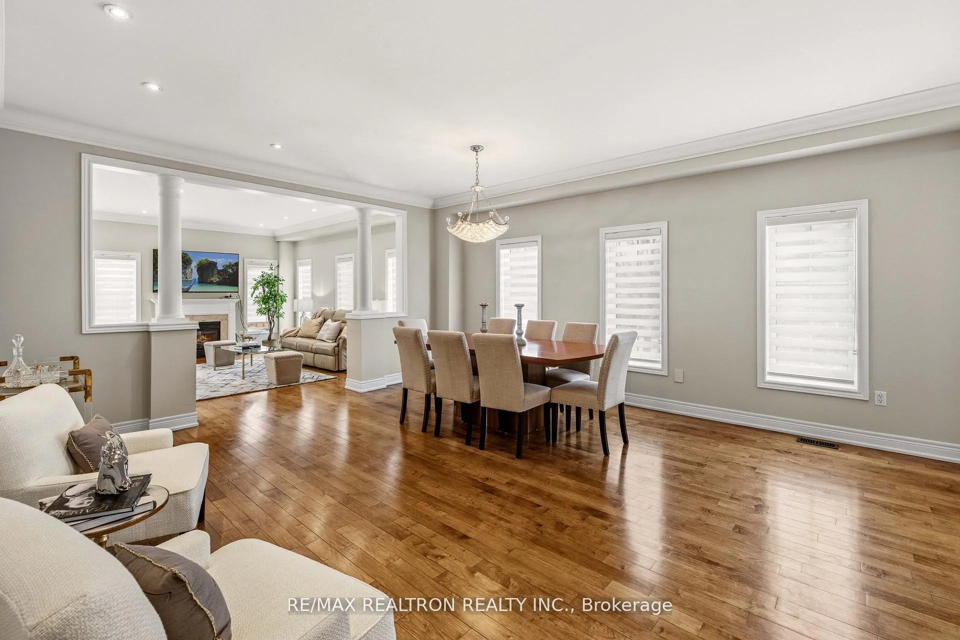 Photo 6 of 2 Daniel Bram Drive, Vaughan, Patterson — HOMEH