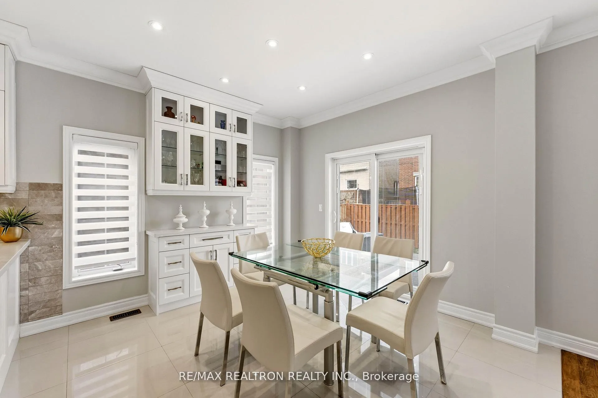 Photo 16 of 2 Daniel Bram Drive, Vaughan, Patterson — HOMEH