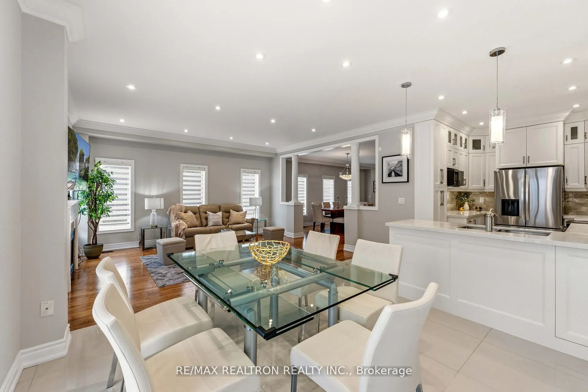 Photo 17 of 2 Daniel Bram Drive, Vaughan, Patterson — HOMEH